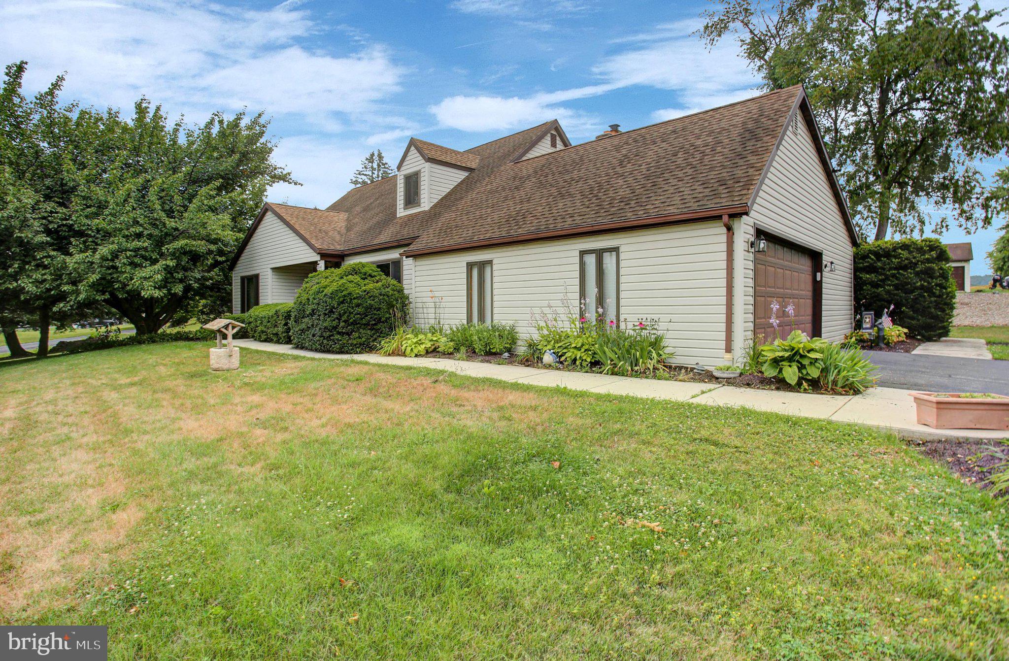 WINDSOR RIDGE - Residential