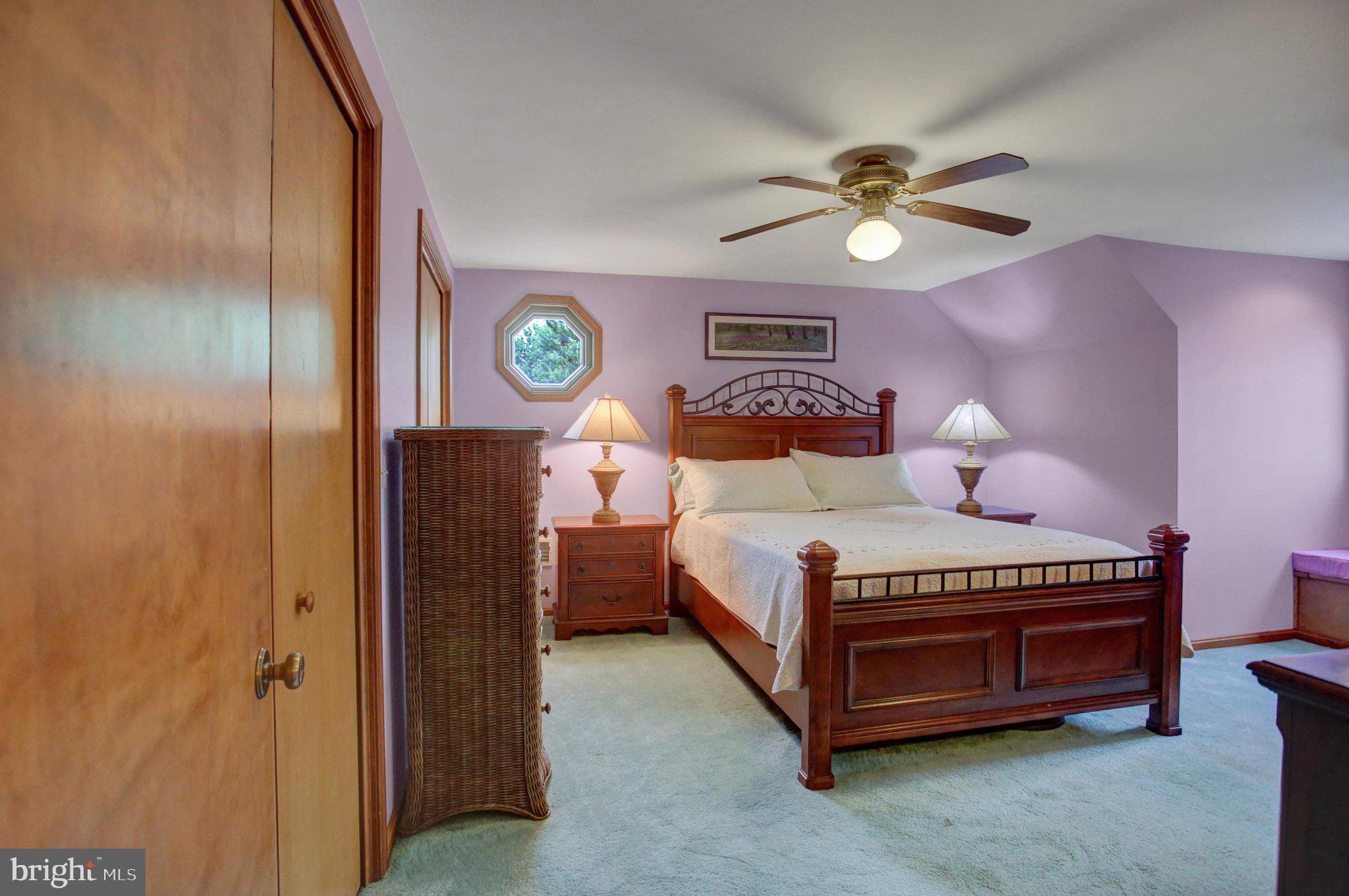 WINDSOR RIDGE - Residential