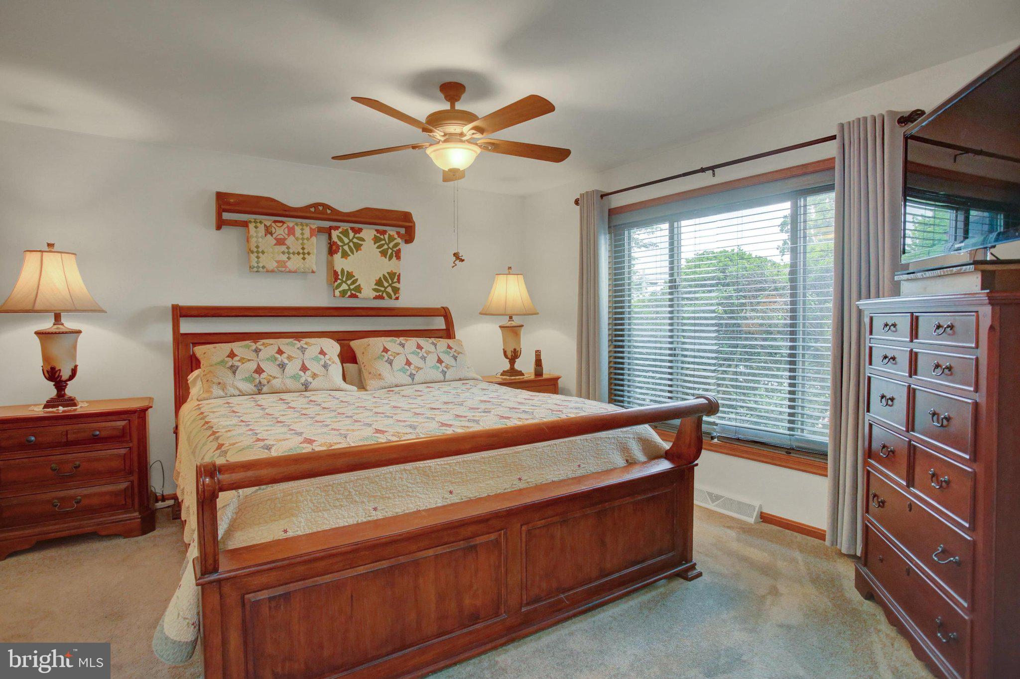 WINDSOR RIDGE - Residential