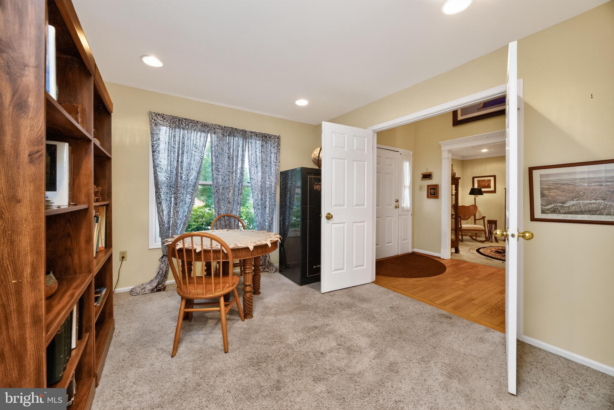 COLLEGEVILLE CROSS - Residential