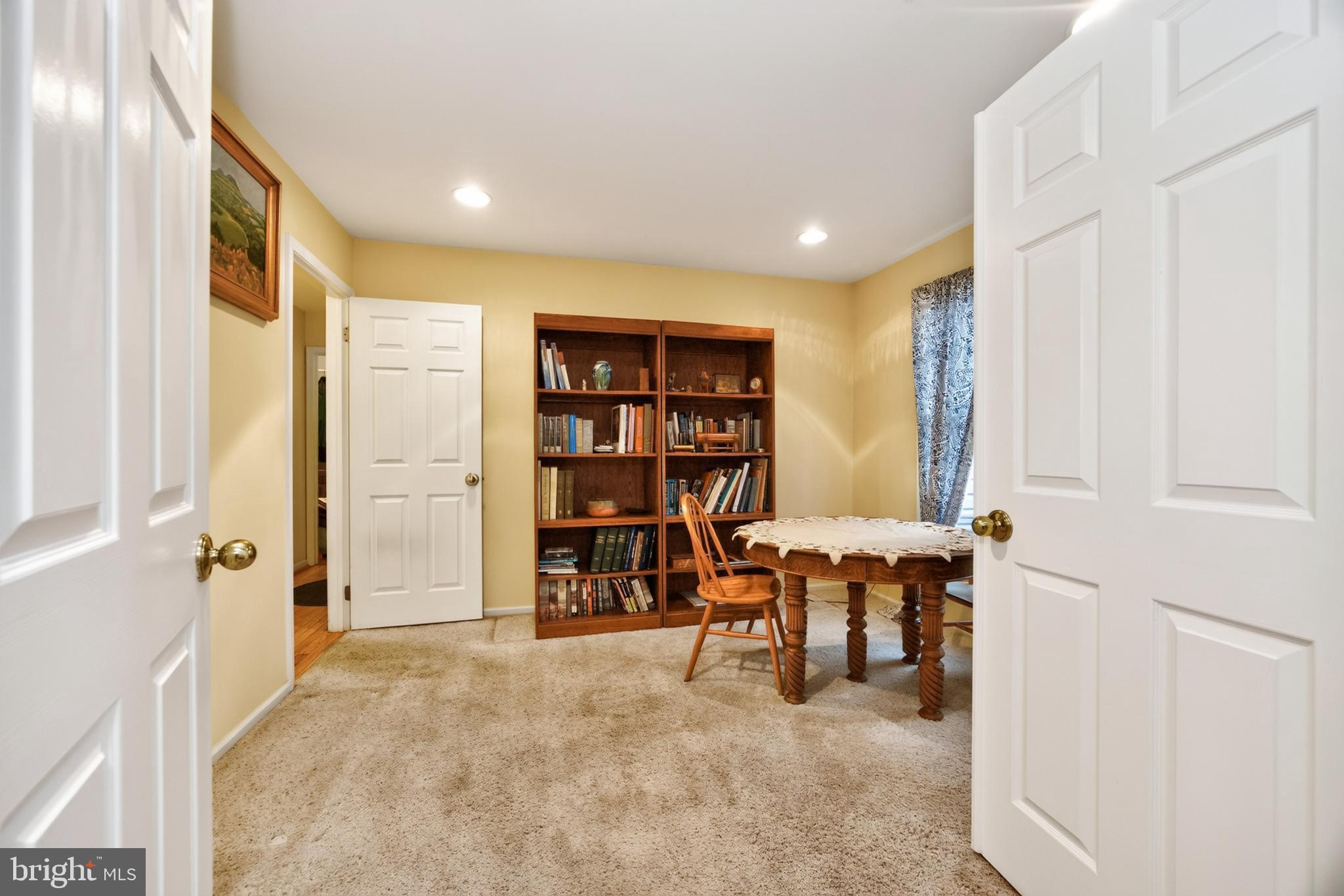 COLLEGEVILLE CROSS - Residential