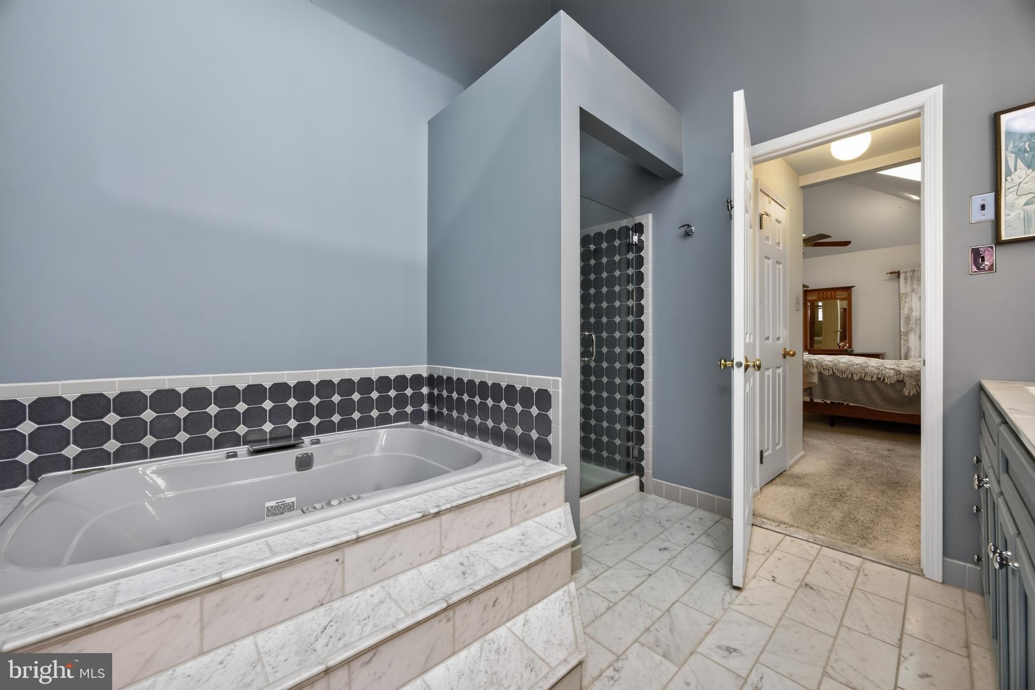 COLLEGEVILLE CROSS - Residential