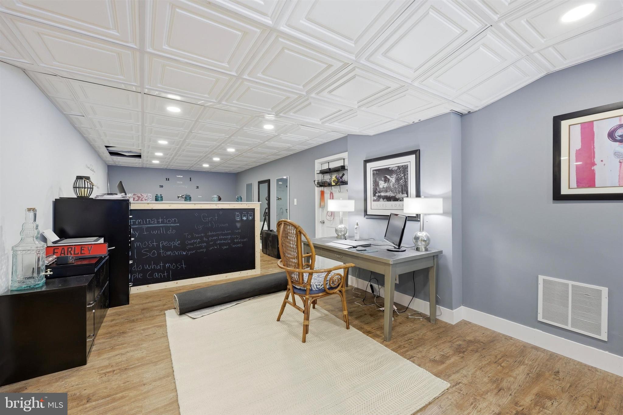 GREENHILL TERRACE - Residential