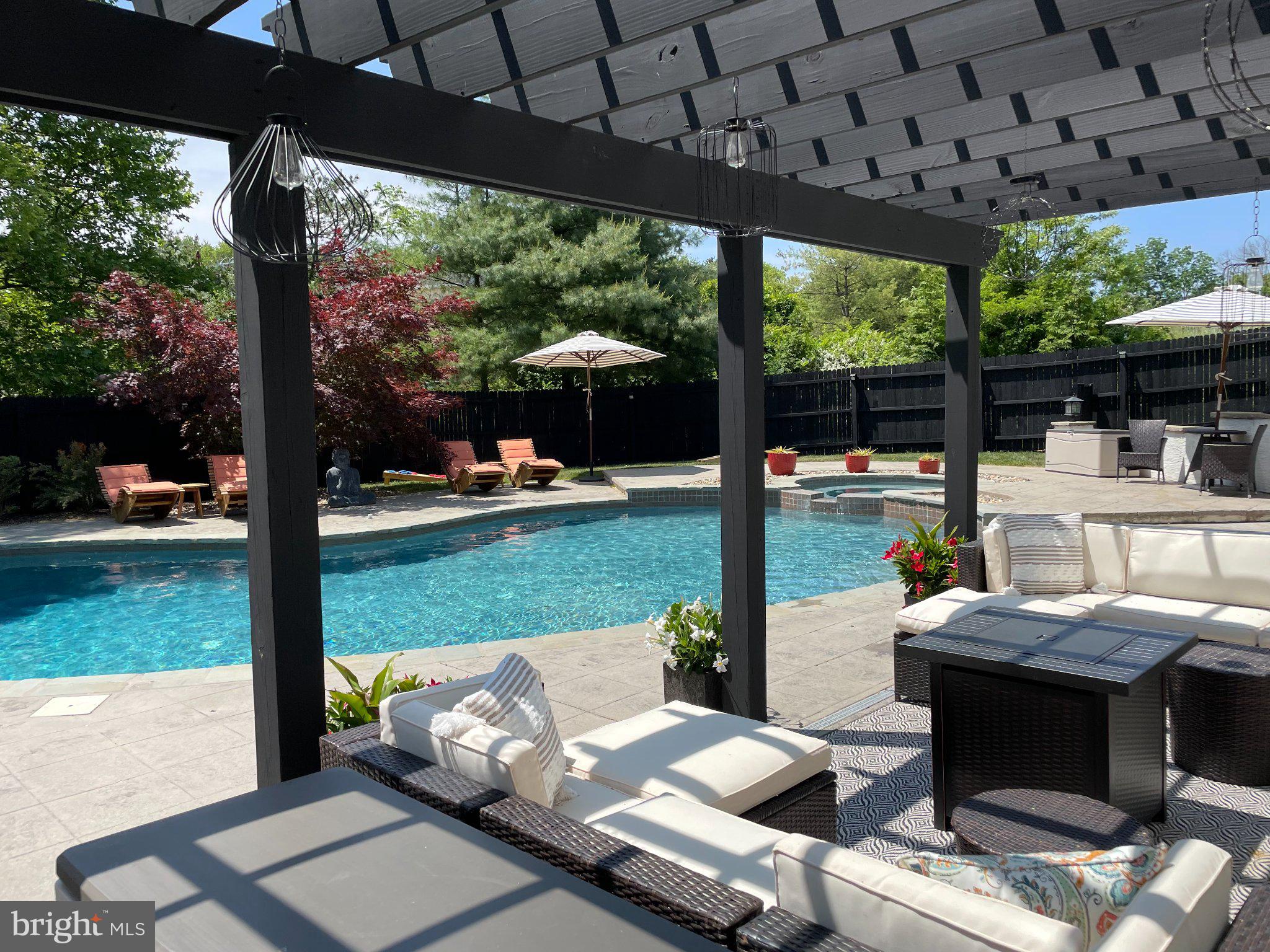 GREENHILL TERRACE - Residential