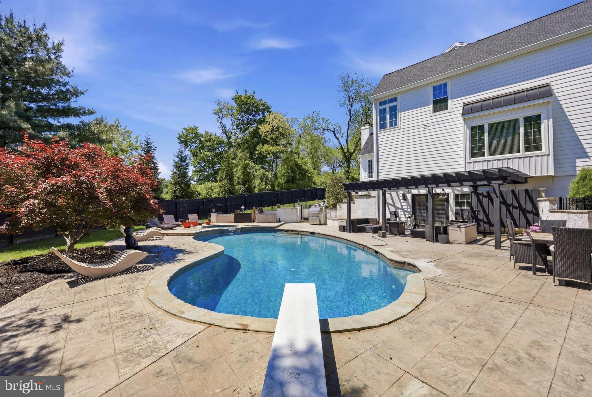 GREENHILL TERRACE - Residential