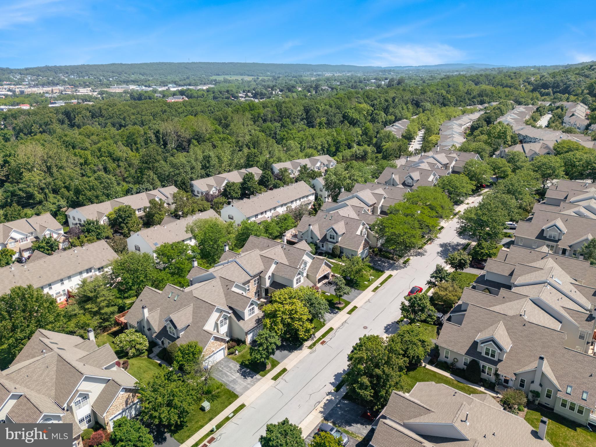 WHITELAND WOODS - Residential