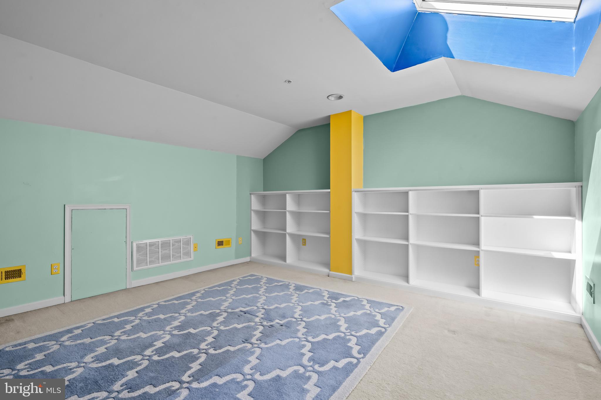 WHITELAND WOODS - Residential