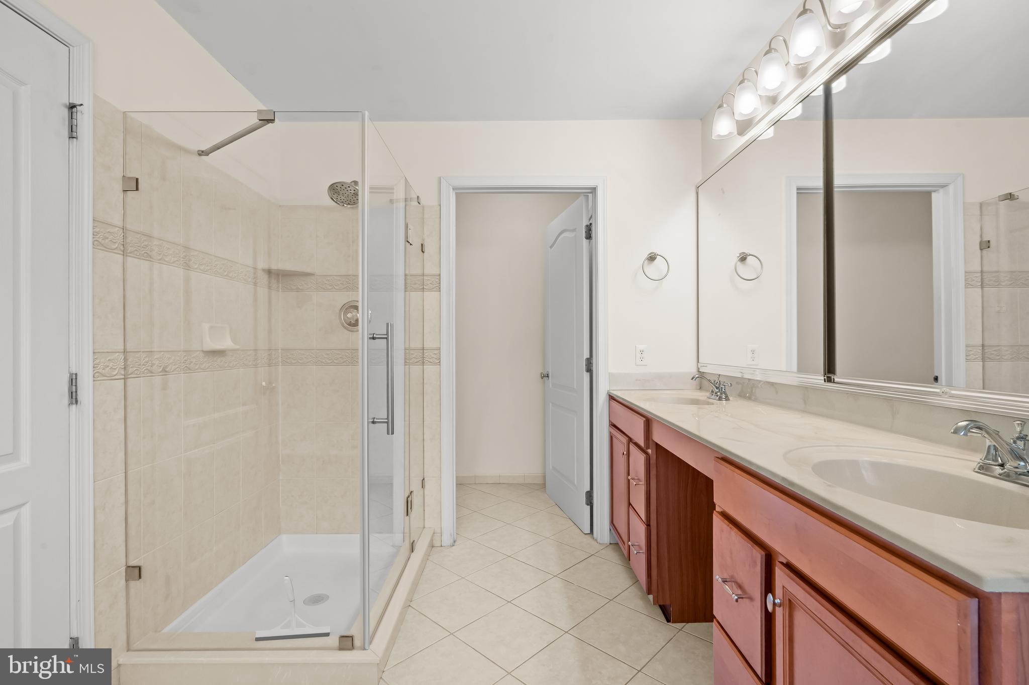 WHITELAND WOODS - Residential