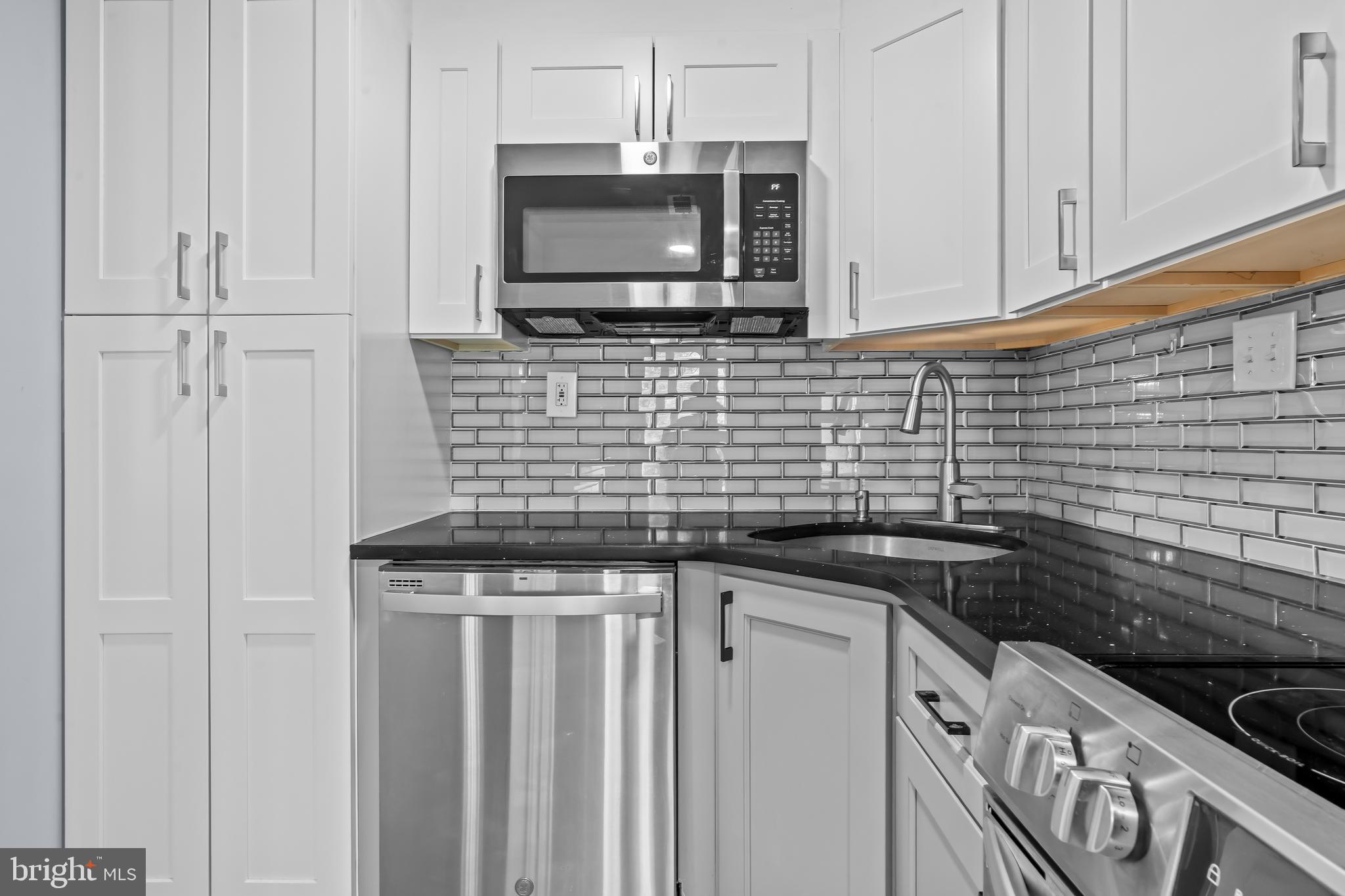 WHITELAND WOODS - Residential