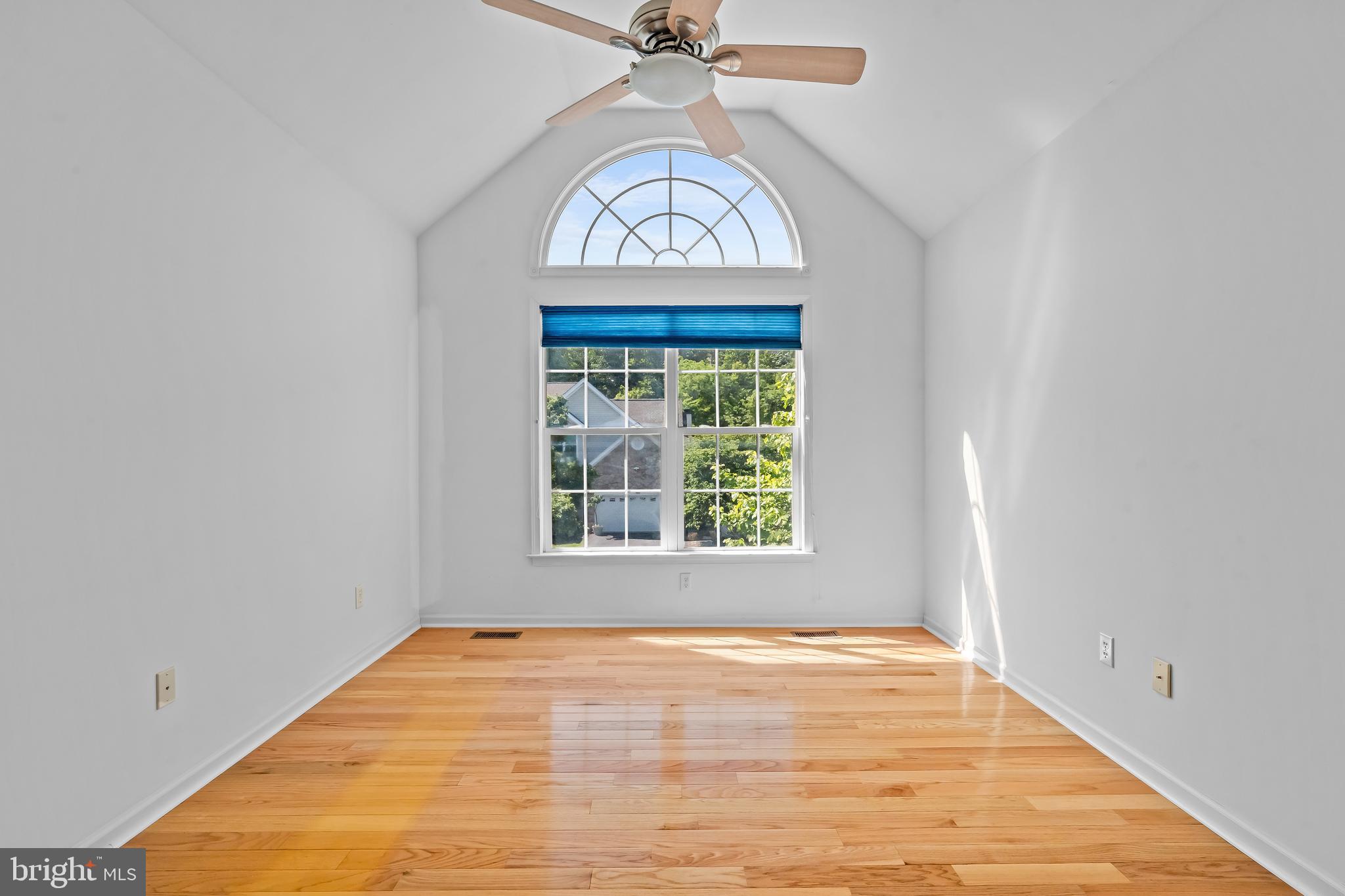WHITELAND WOODS - Residential