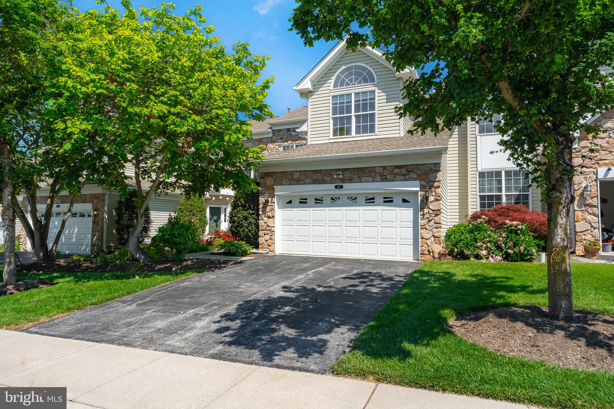 WHITELAND WOODS - Residential