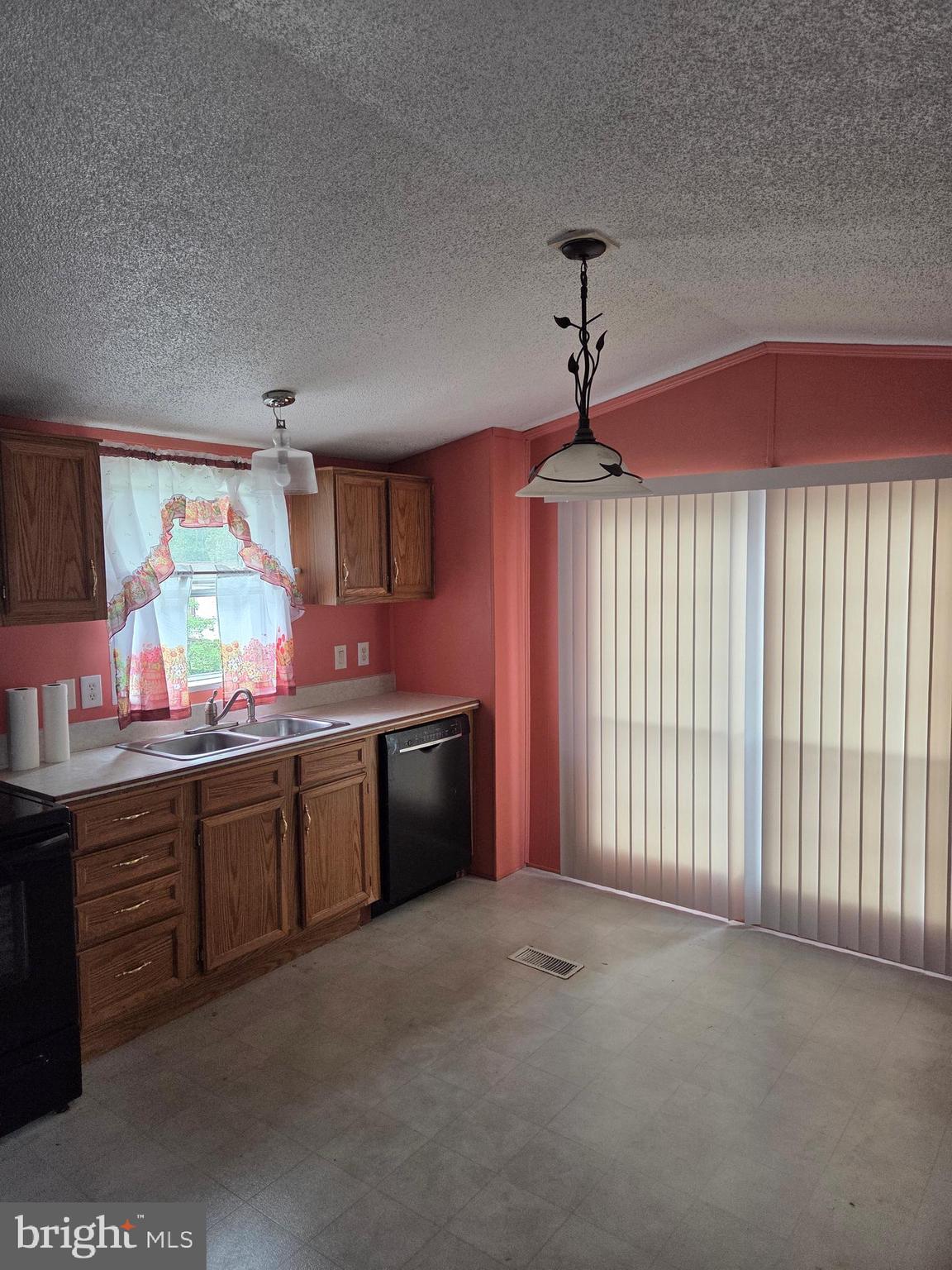 RICHLAND MDWS - Residential
