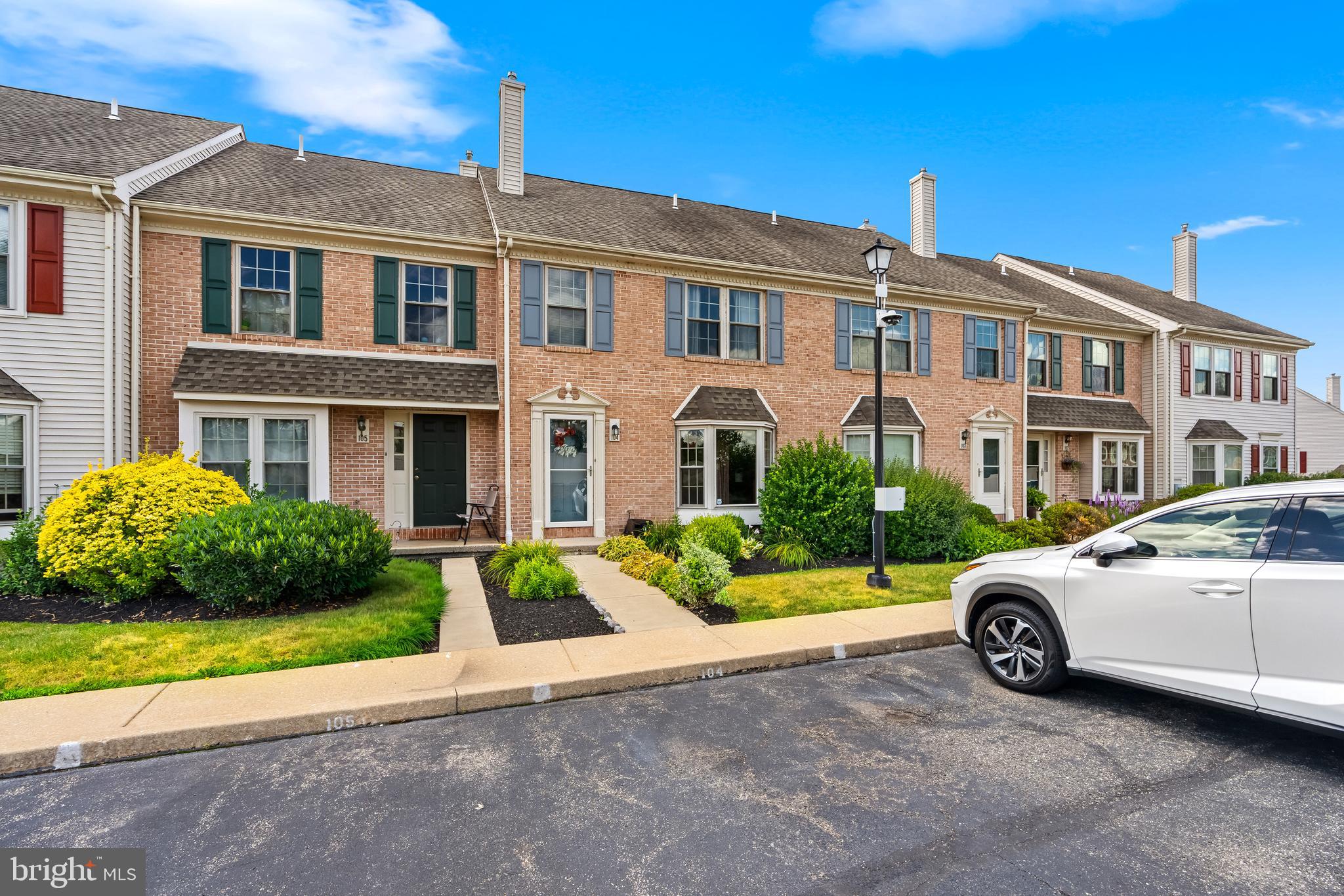 MAPLE GLEN - Residential