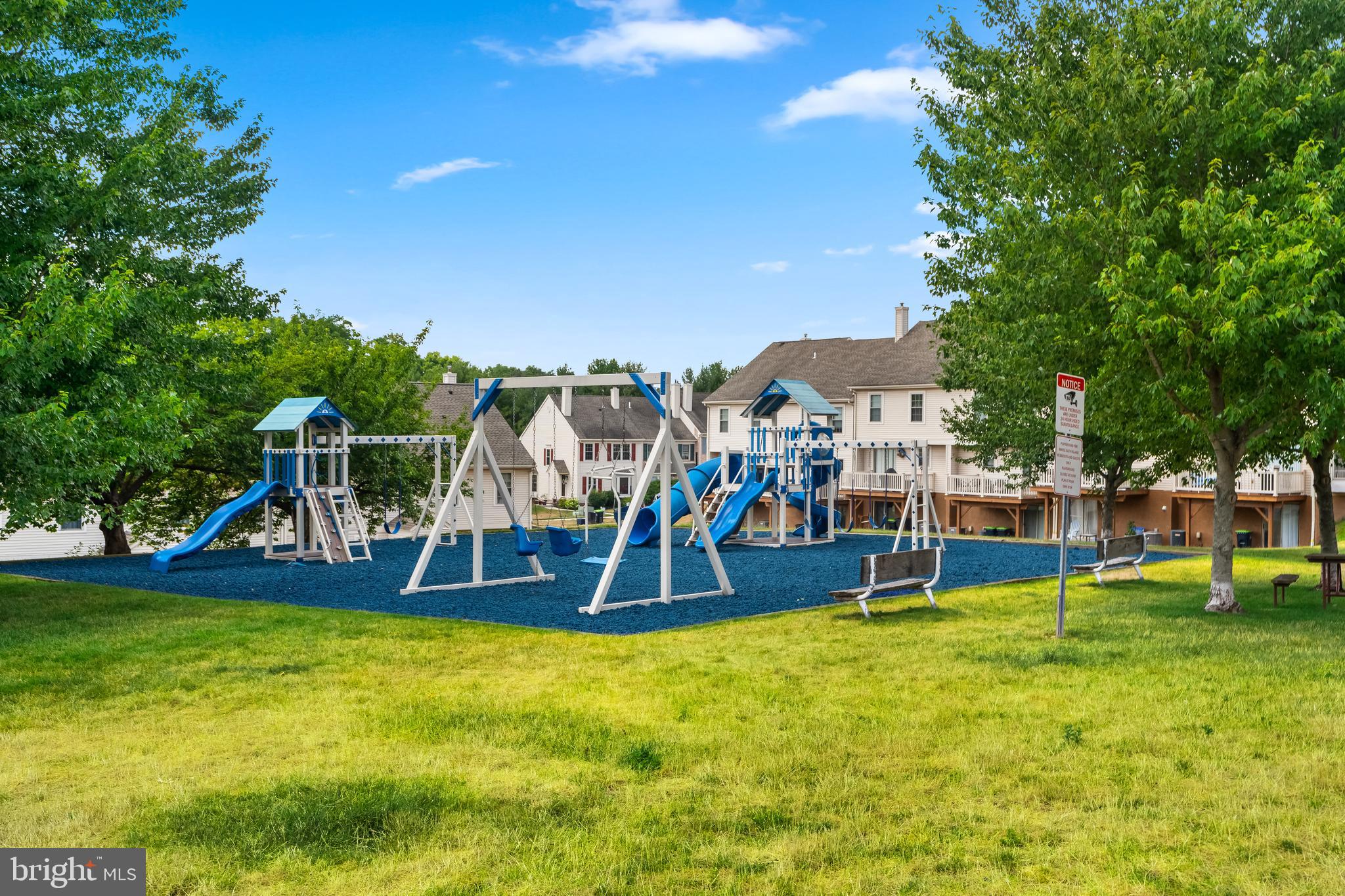 MAPLE GLEN - Residential