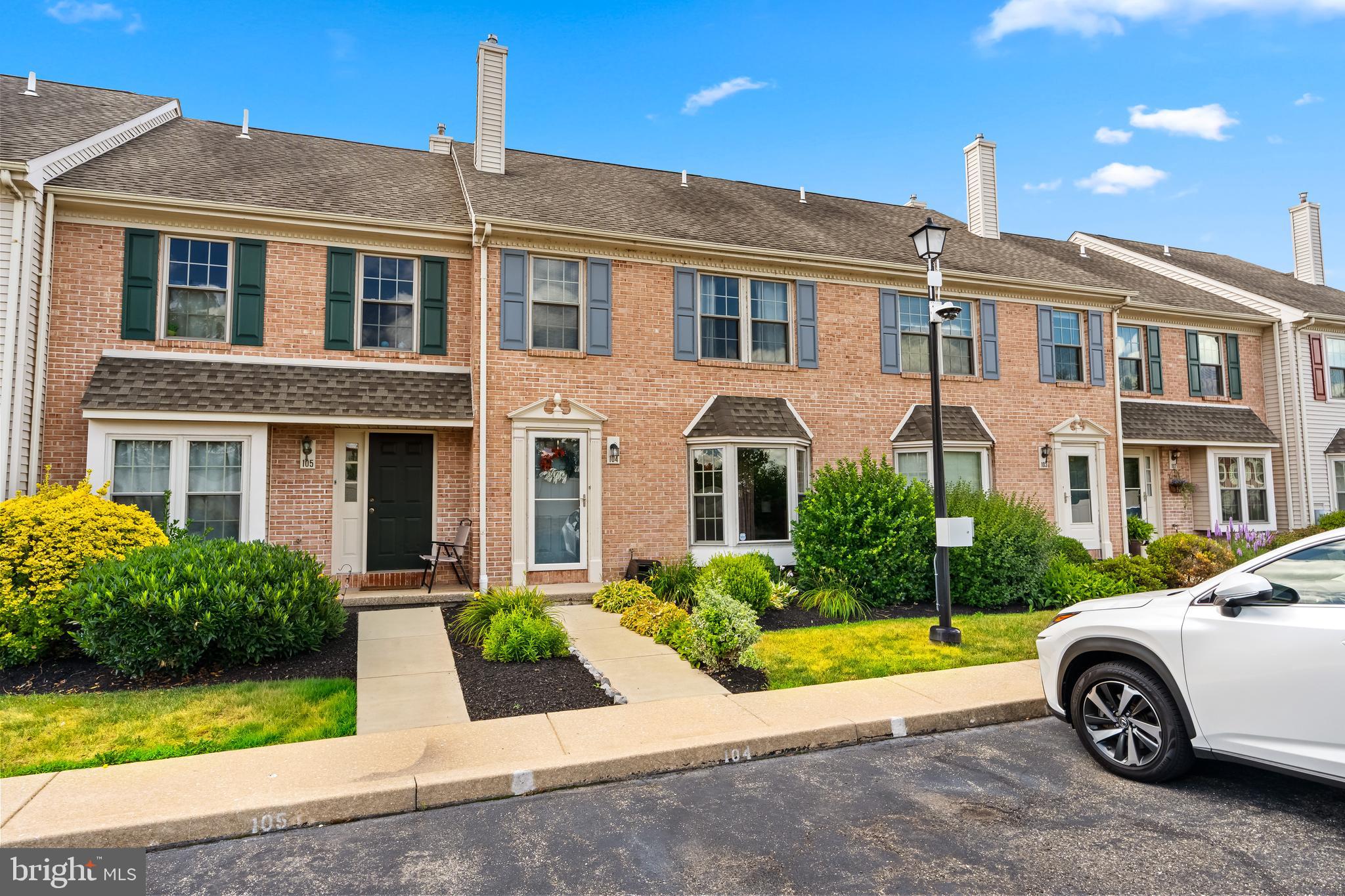 MAPLE GLEN - Residential