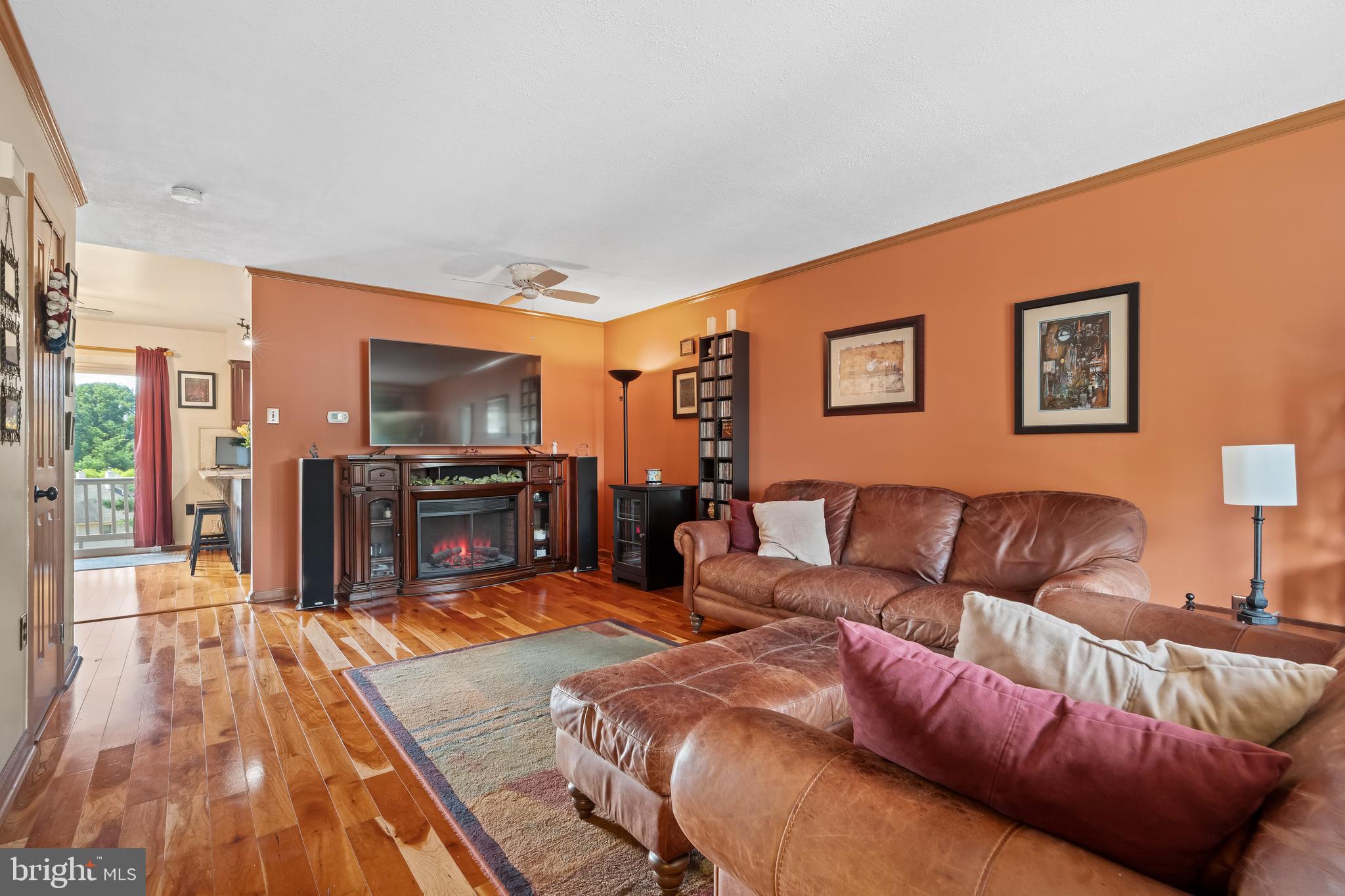 MAPLE GLEN - Residential
