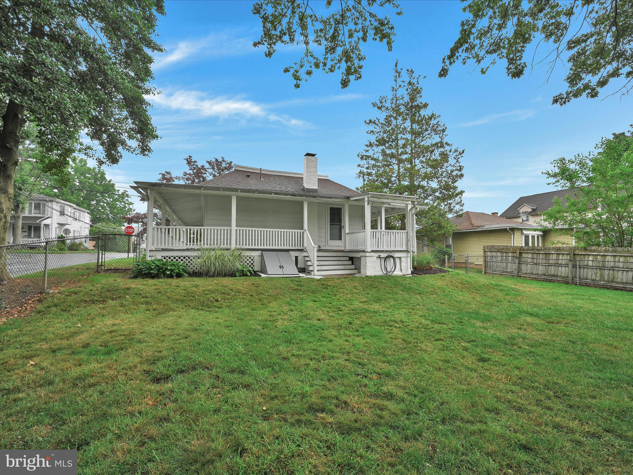 MANOR RIDGE - Residential