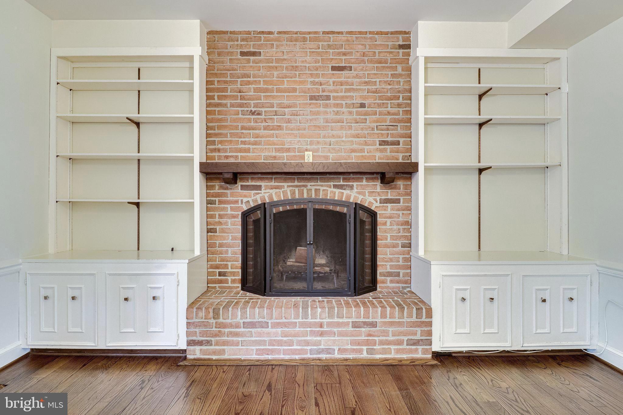BELLEVUE FOREST - Residential