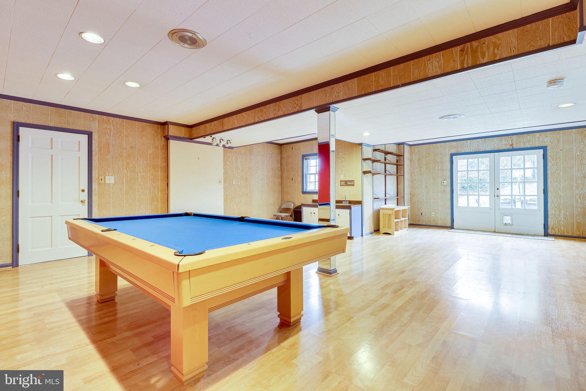 BELLEVUE FOREST - Residential