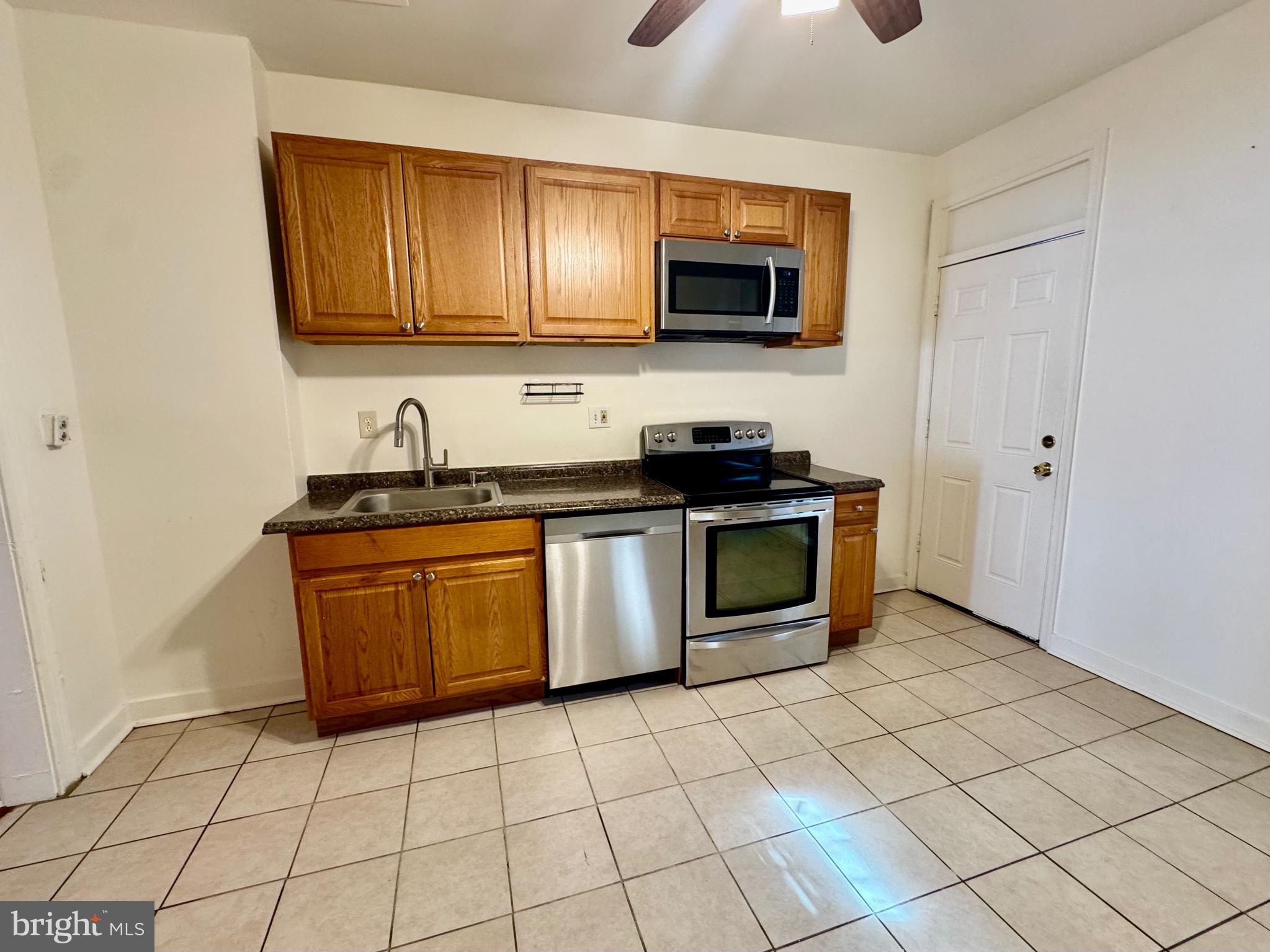 BIDDLE STREET - Residential