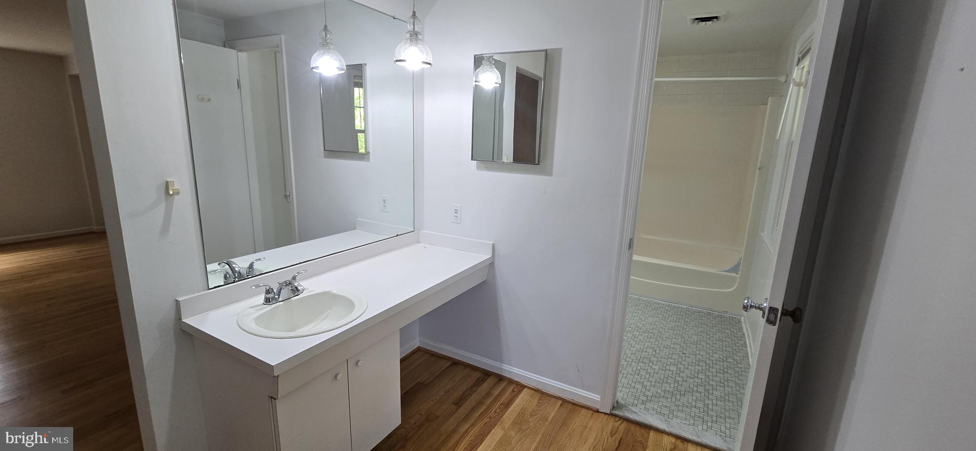 SOUTHWOOD - Residential