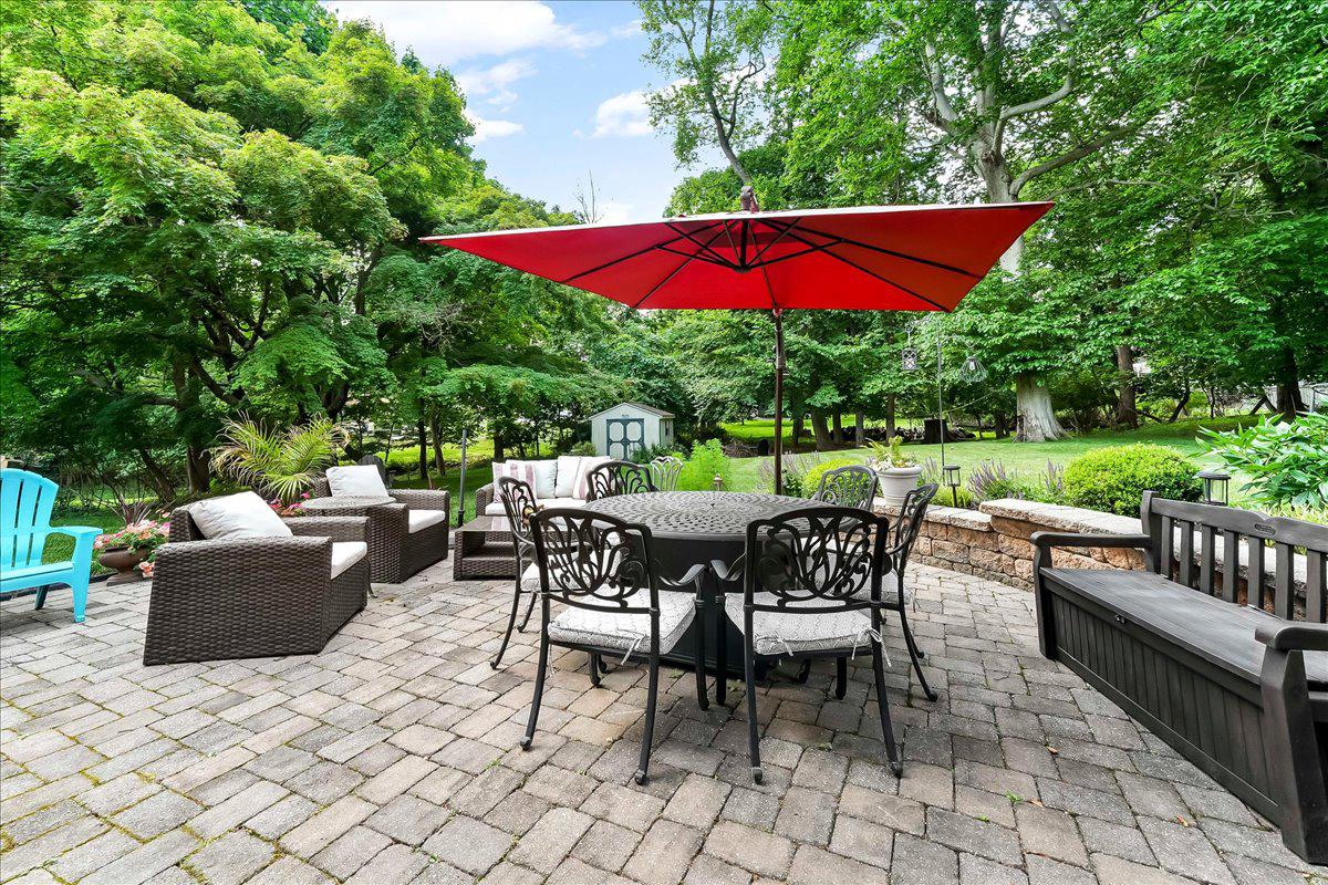 ROSE TREE WOODS - Residential