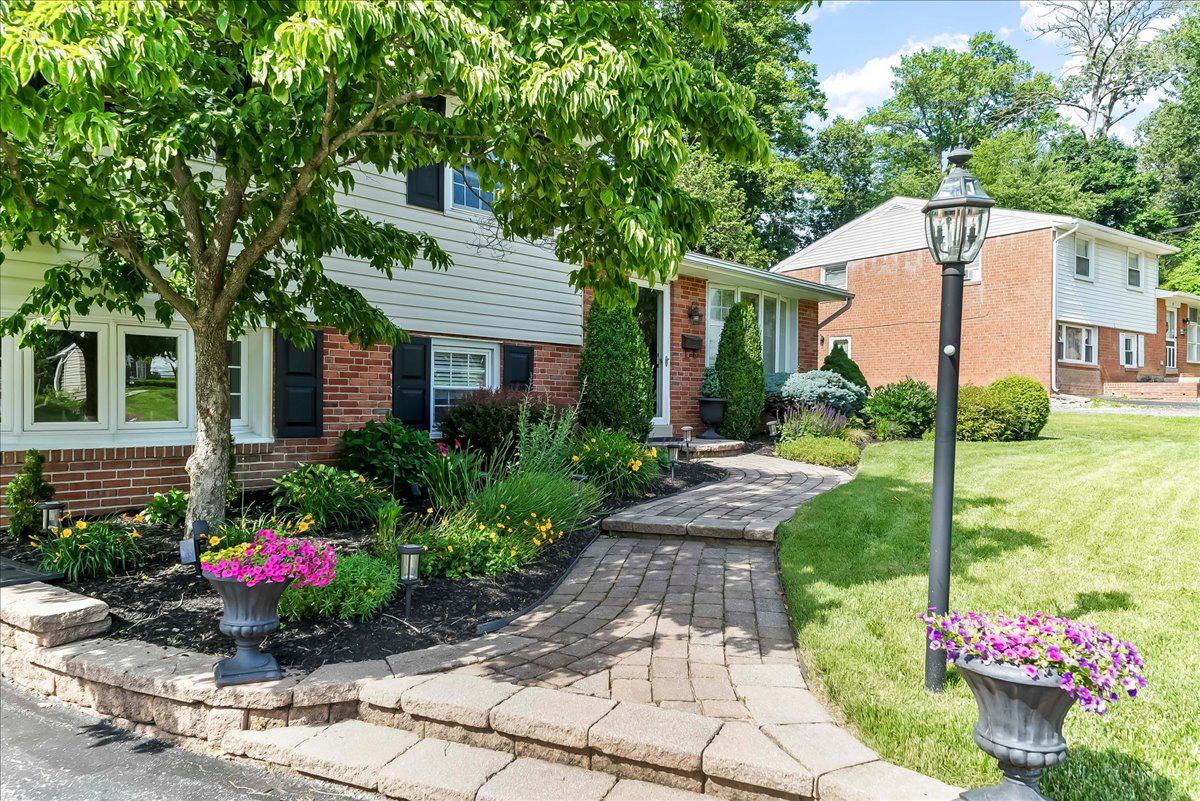 ROSE TREE WOODS - Residential