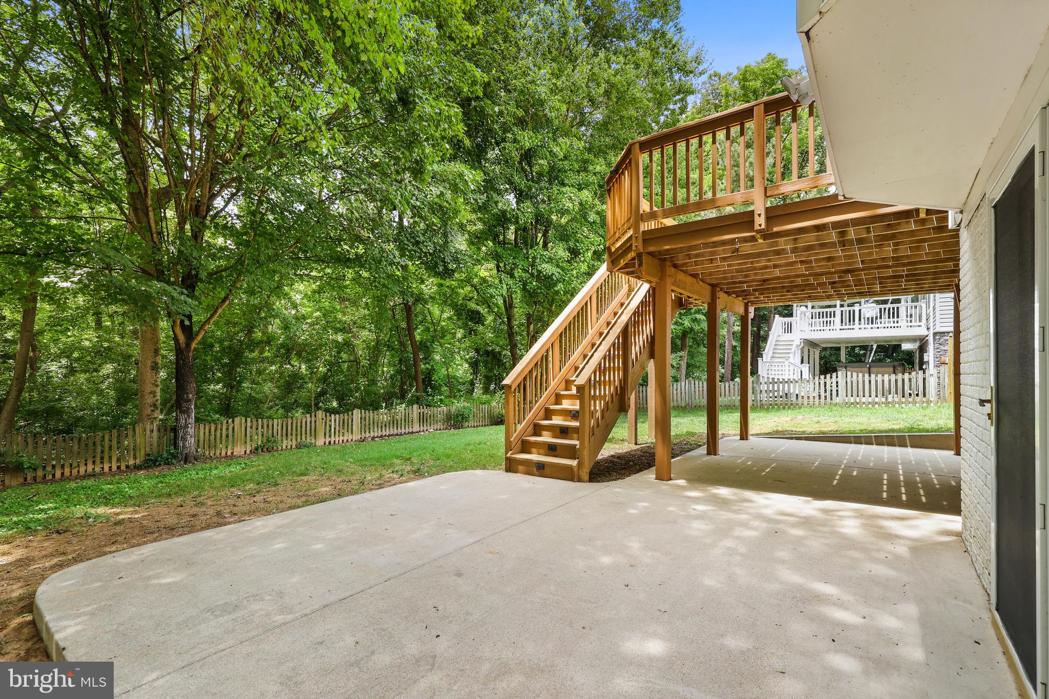 BLOOMS CROSSING - Residential