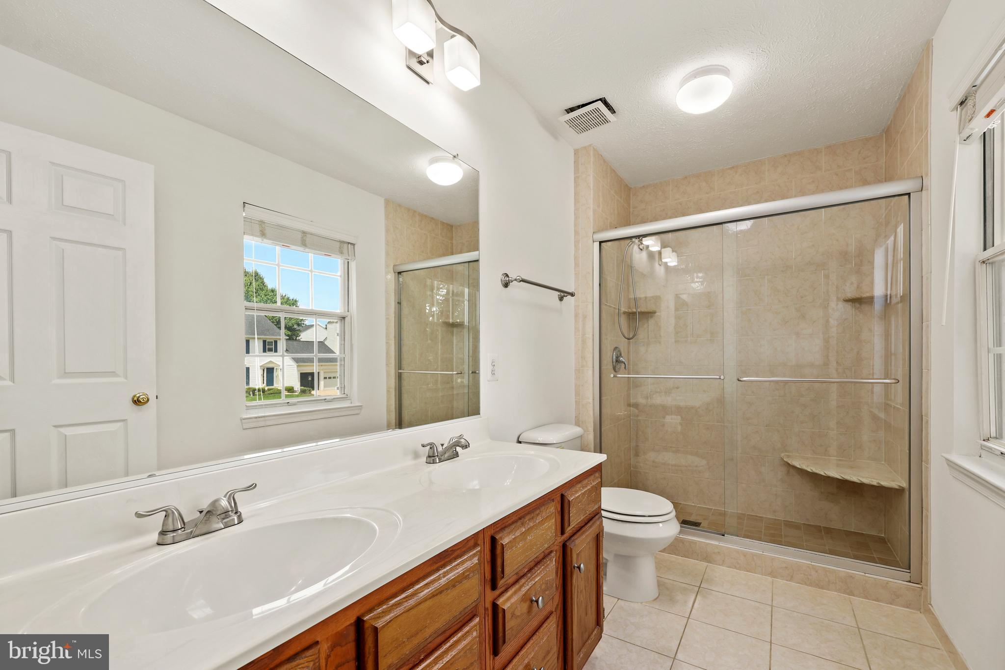 BLOOMS CROSSING - Residential