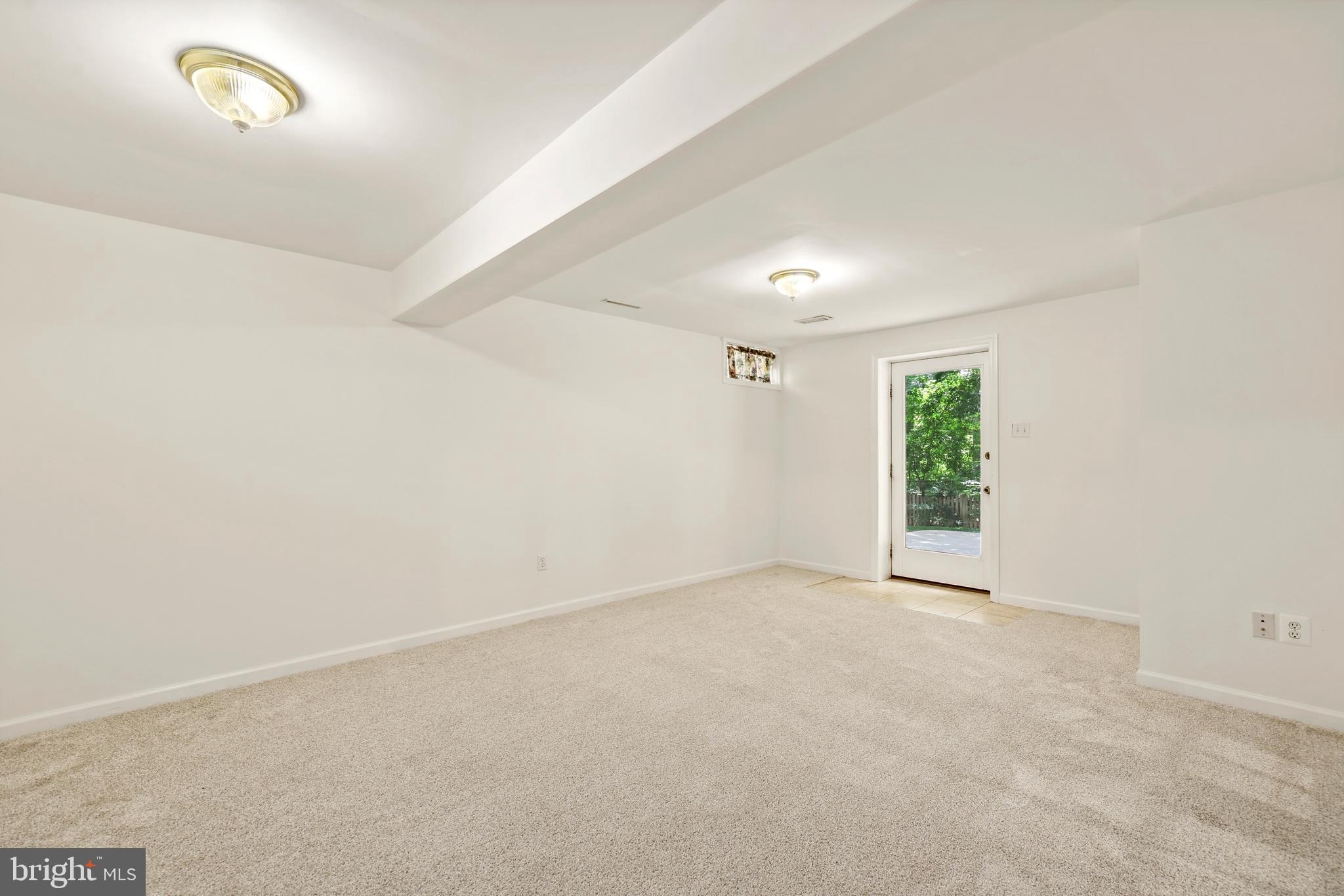 BLOOMS CROSSING - Residential