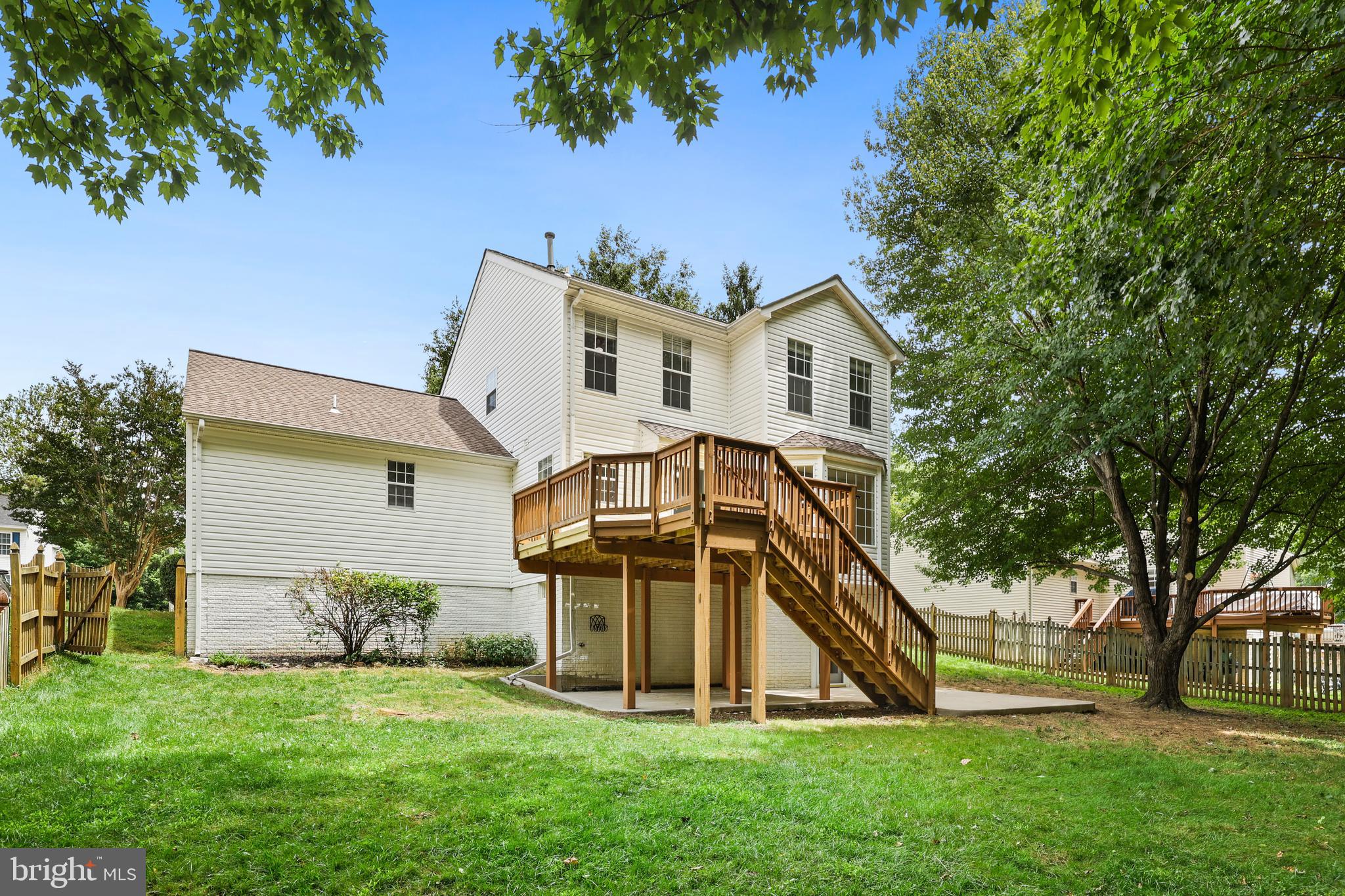 BLOOMS CROSSING - Residential