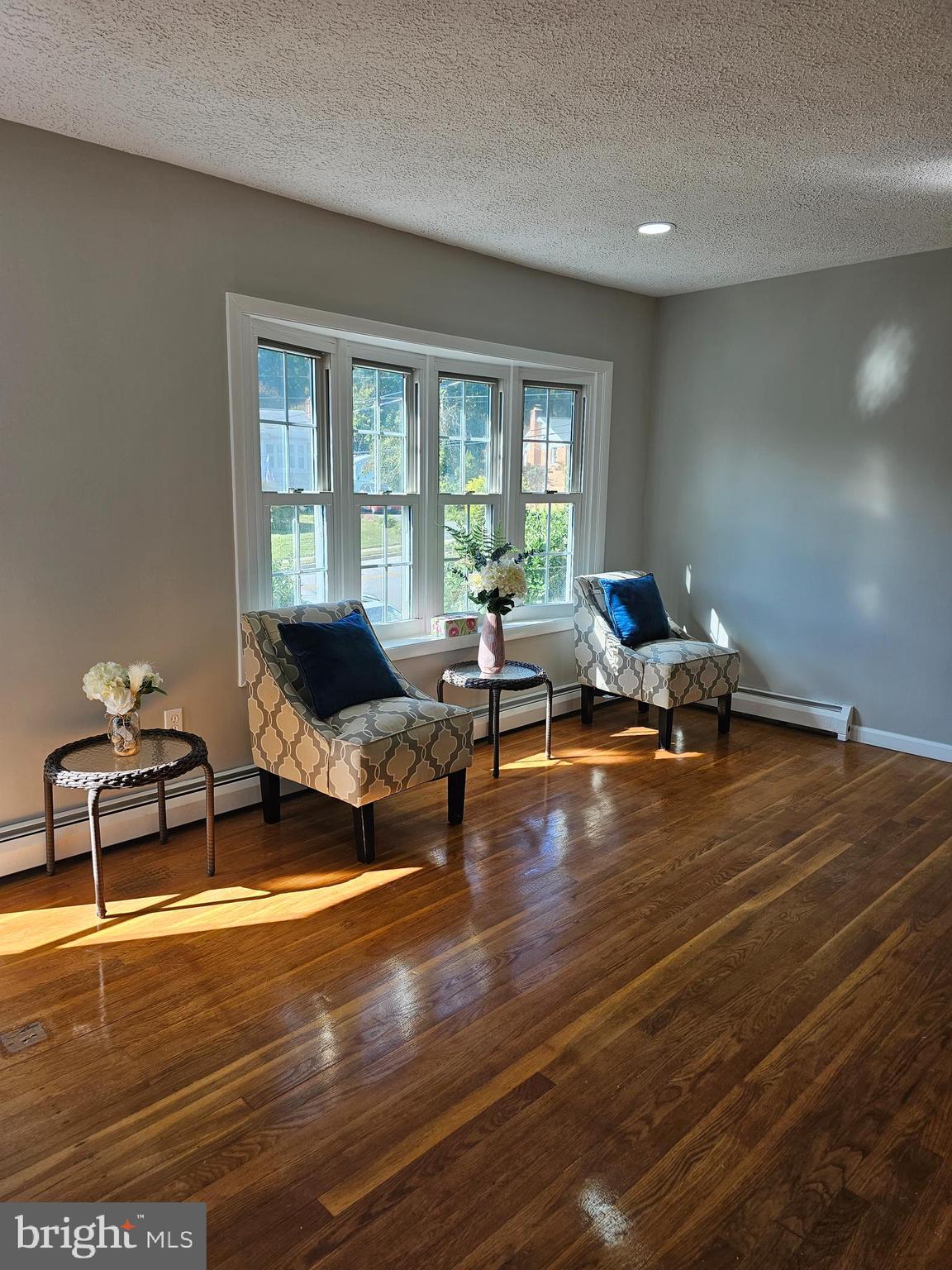 LONGVIEW - Residential