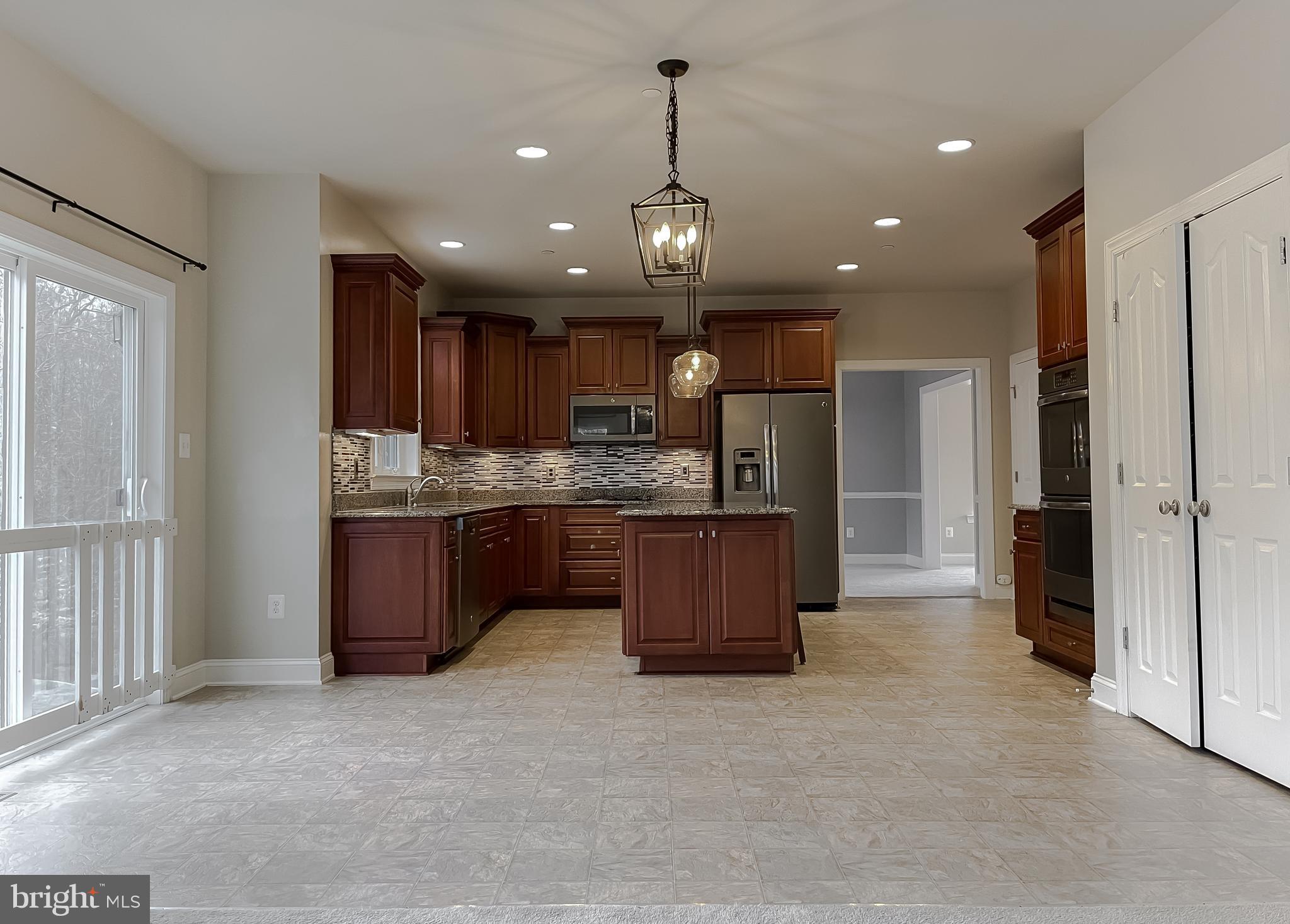 BROAD CREEK - Residential