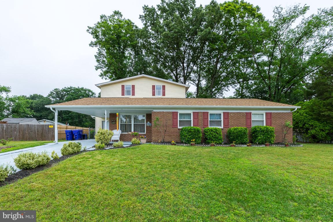 Spacious home featuring 7 bedrooms & 3.5 bathrooms with 3 finished levels. Roughly 3,000 finished square feet. Updated throughout w/ newer vinyl windows, siding, roof, HVAC, hot water heater, gutters, laminate floors, refrigerator & more. 1 car garage w/ epoxy floor. Large fenced backyard includes a patio, garden & horseshoe pit... perfect for relaxing & entertaining. 1 Year Home Warranty. No HOA!