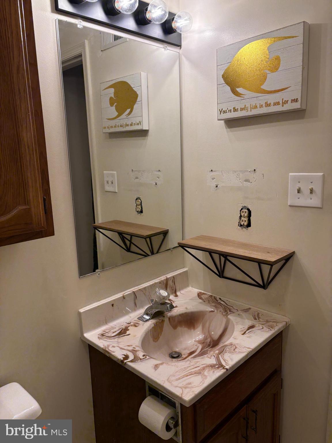 MIDDLE RIDGE ESTATES - Residential
