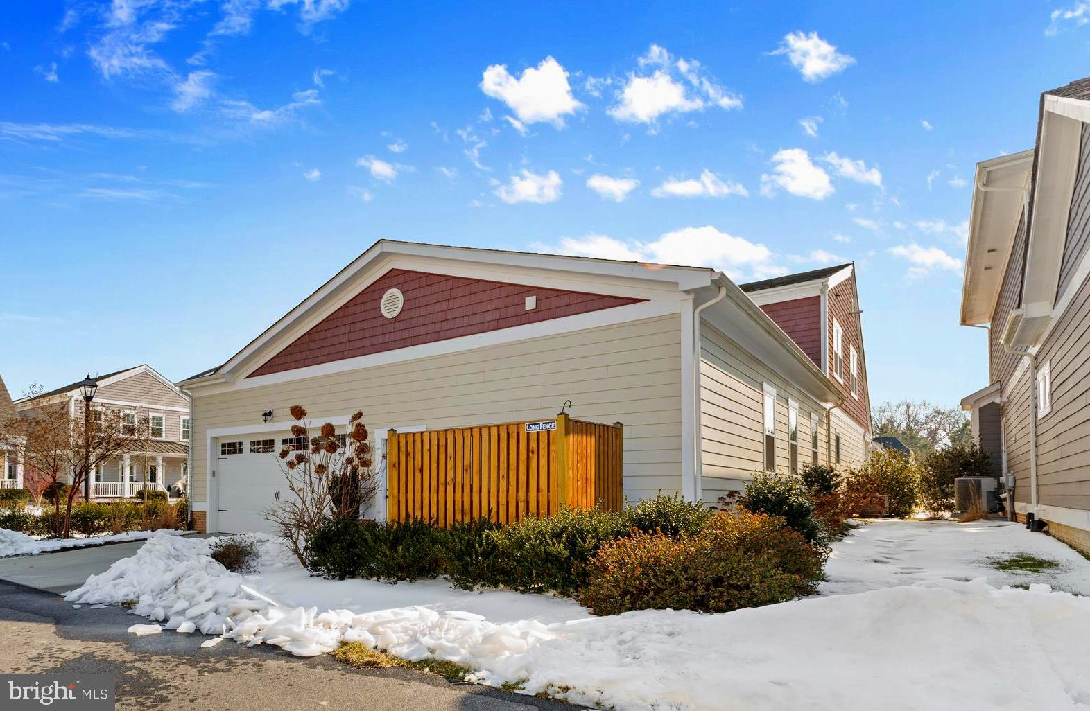 EASTON VILLAGE - Residential