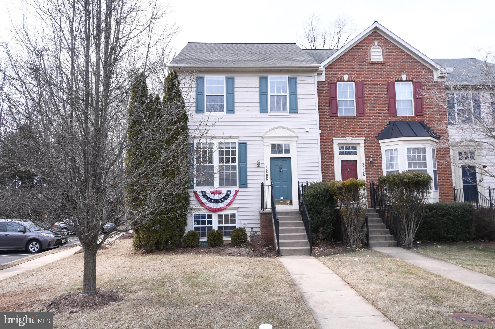VILLAGES OF URBANA - Residential Lease