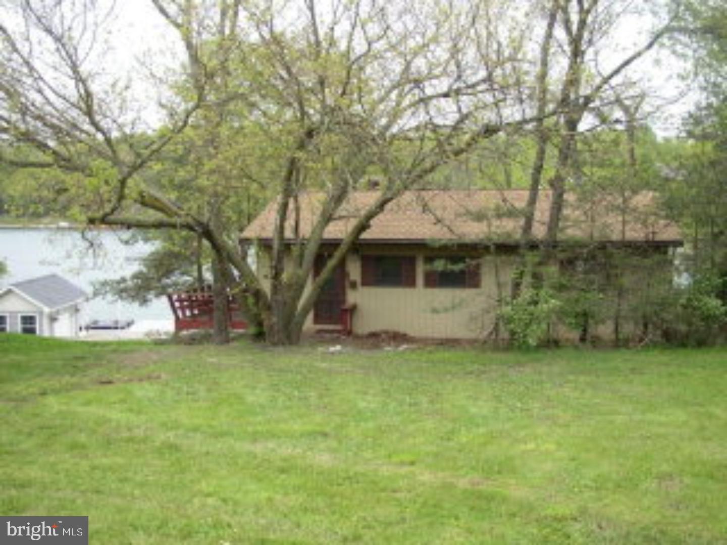 LAKE WYNONAH - Residential