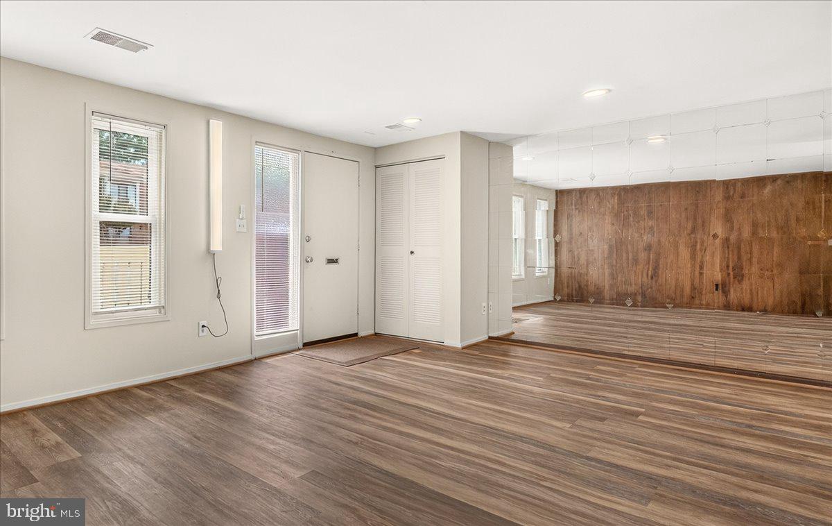 THOMAS CHOICE WEST - Residential