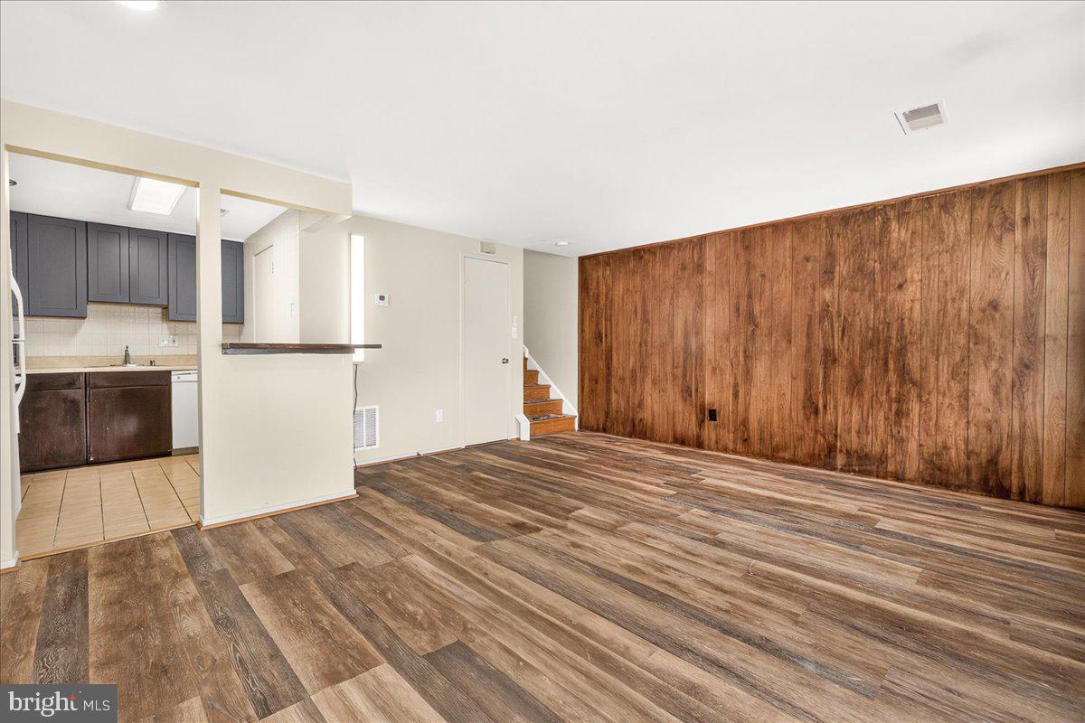 THOMAS CHOICE WEST - Residential