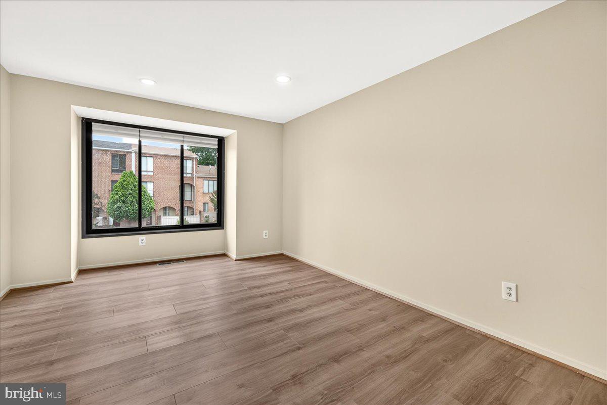 THOMAS CHOICE WEST - Residential