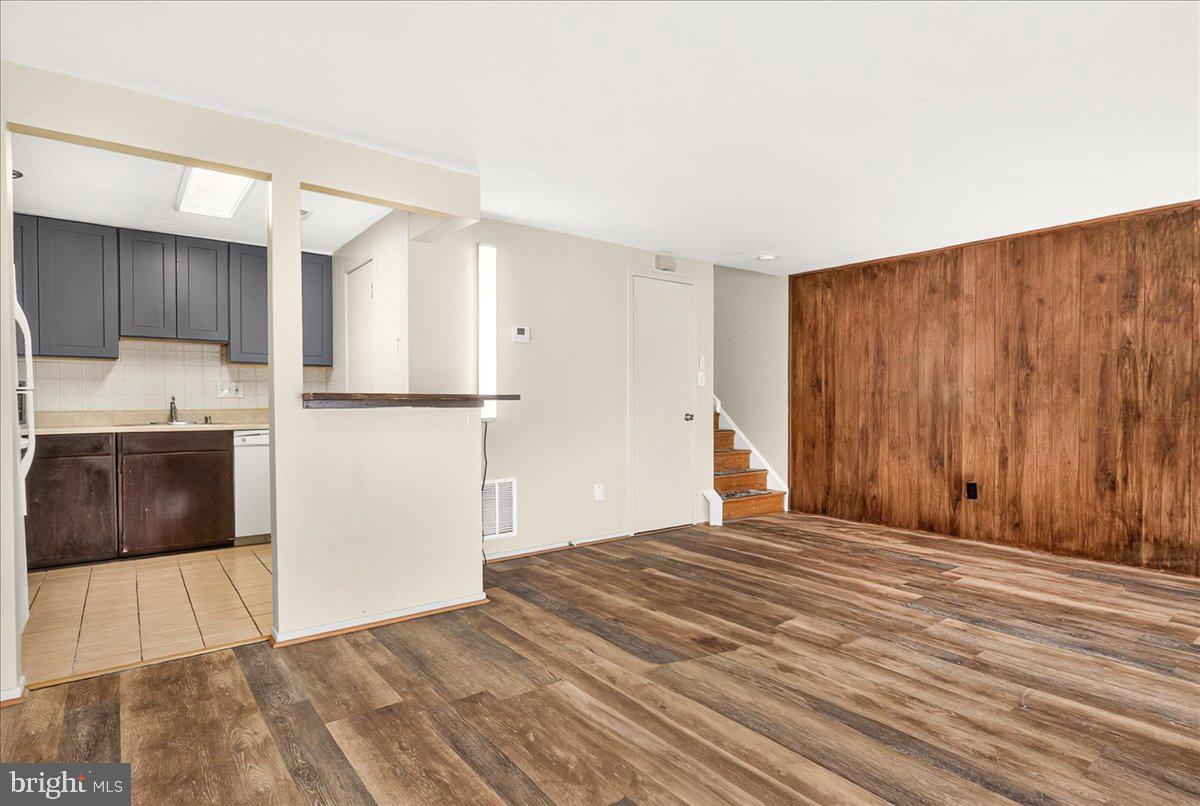 THOMAS CHOICE WEST - Residential