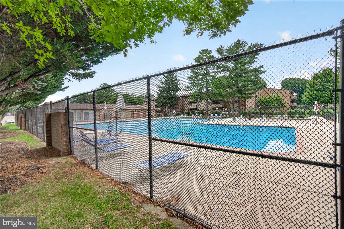 THOMAS CHOICE WEST - Residential