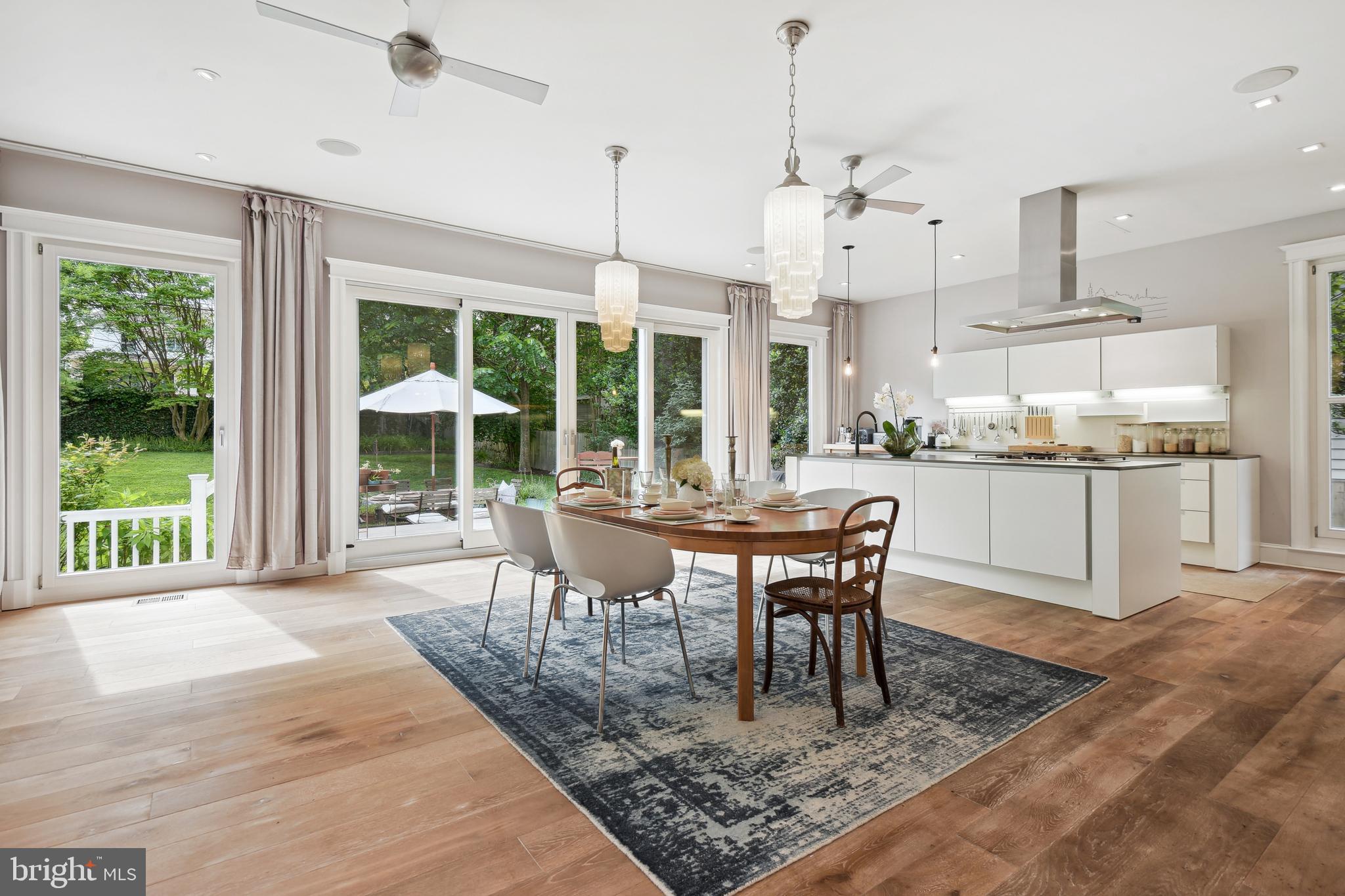 CHEVY CHASE - Residential