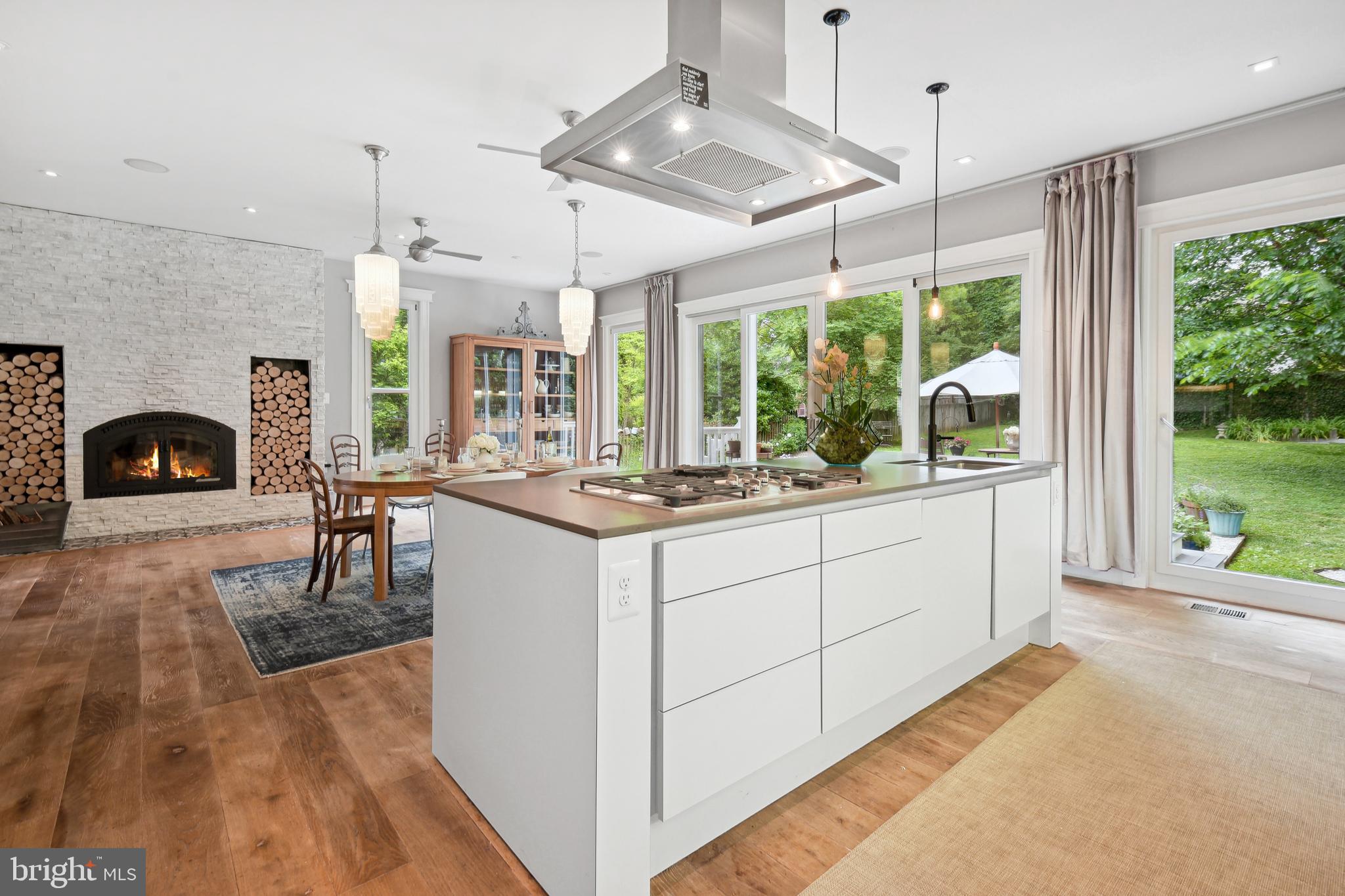 CHEVY CHASE - Residential