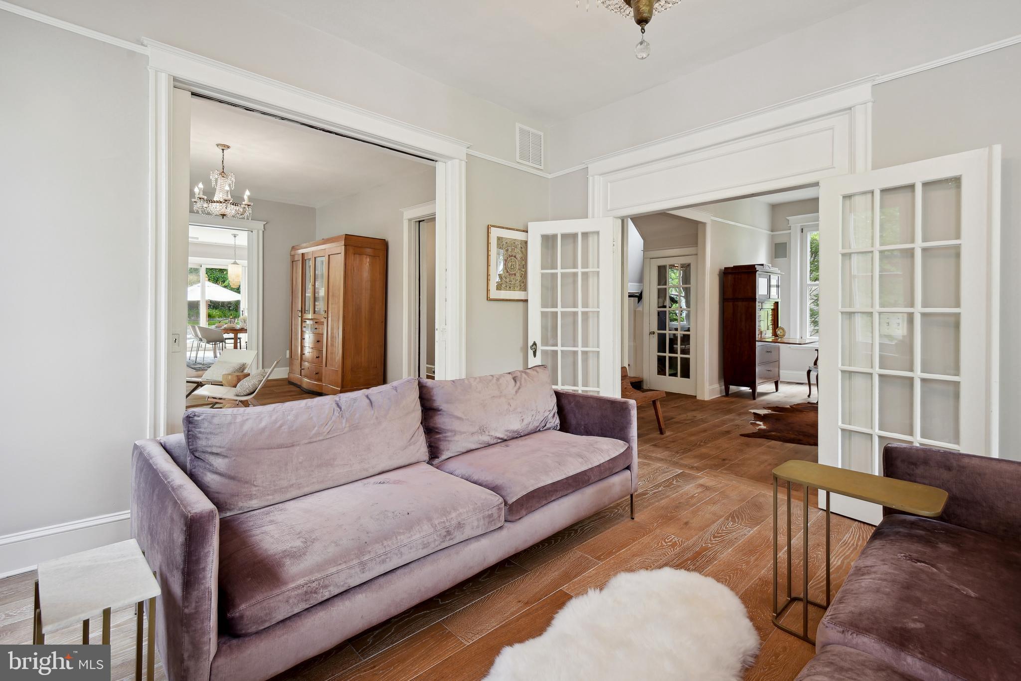 CHEVY CHASE - Residential