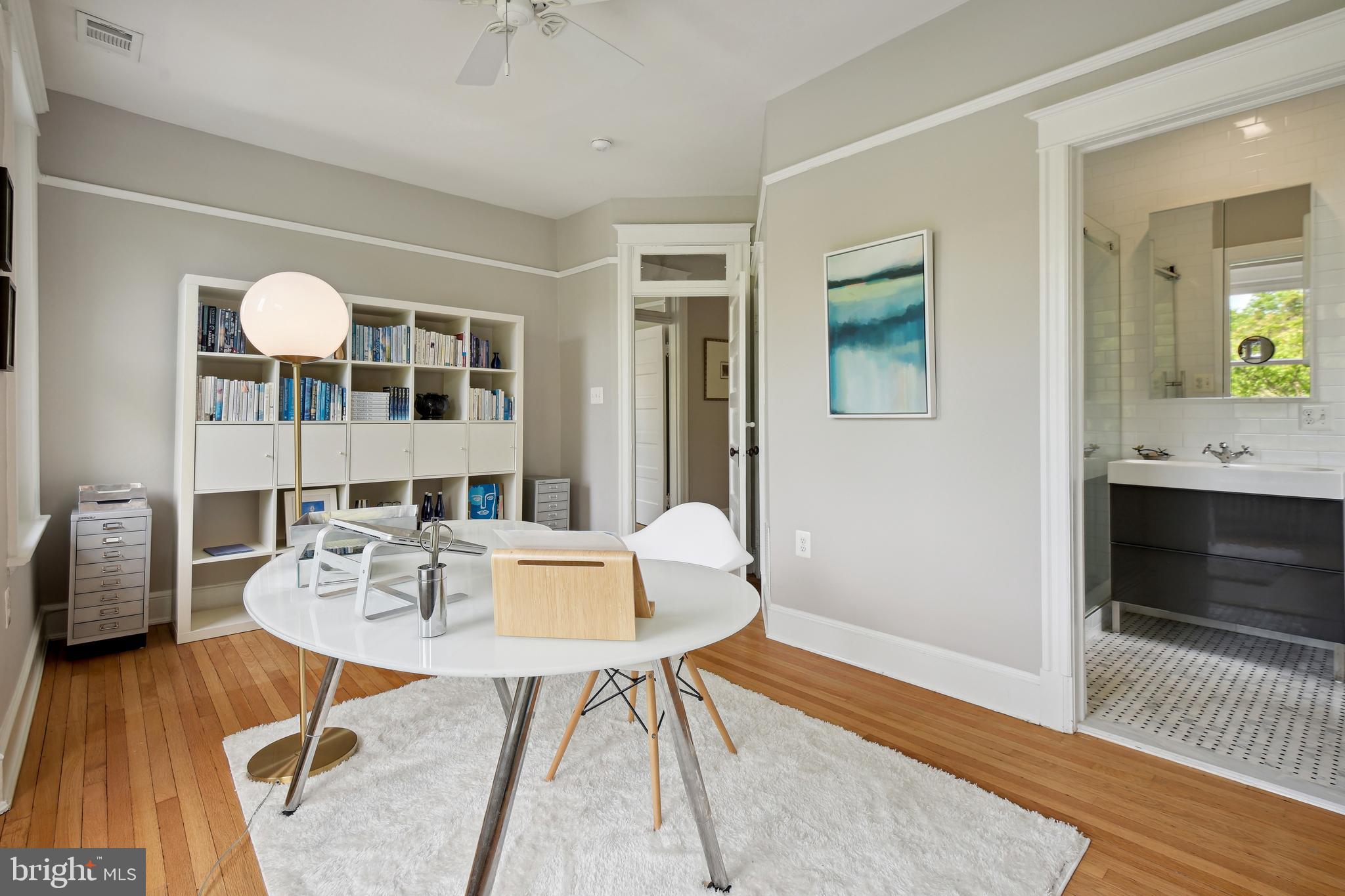 CHEVY CHASE - Residential