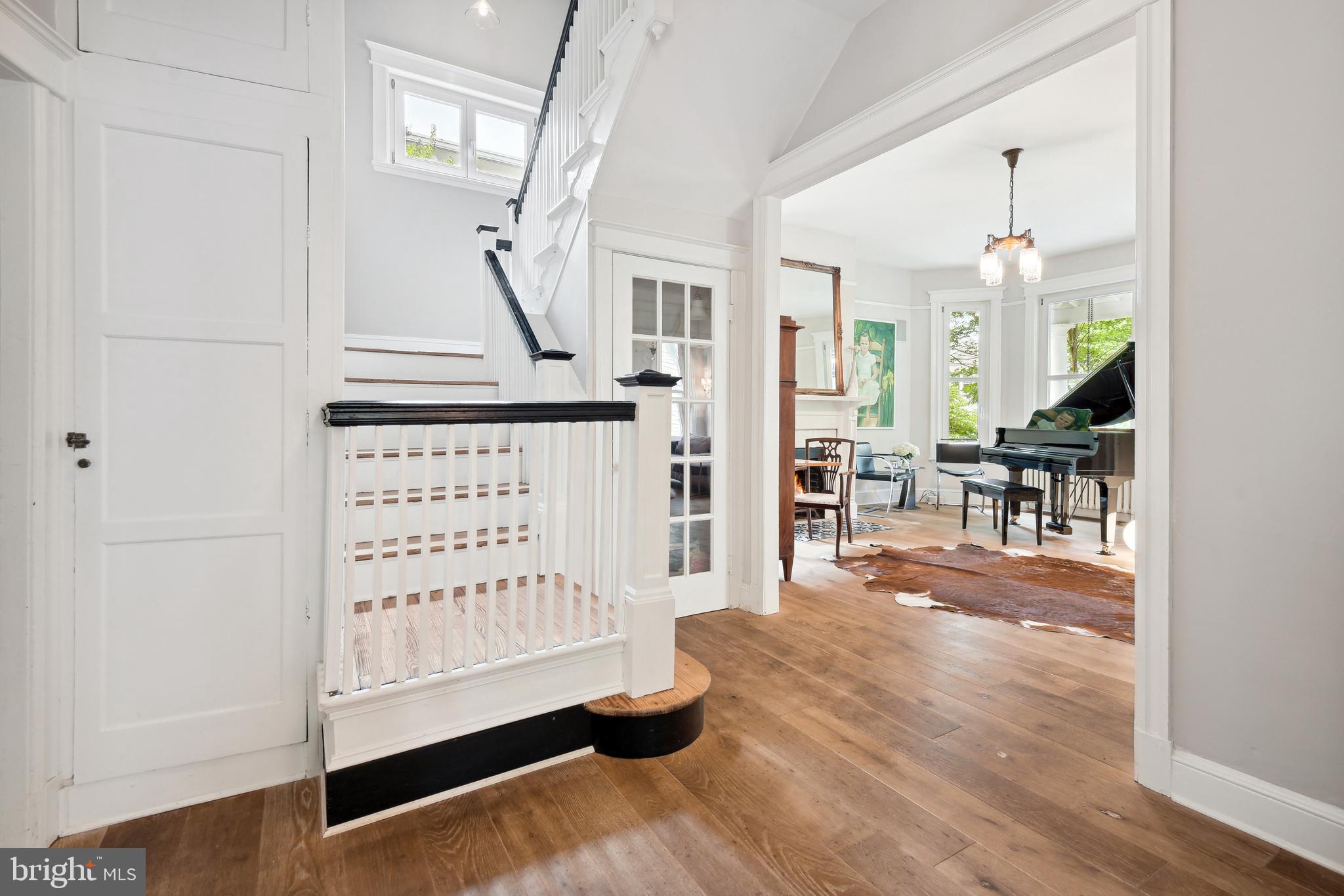 CHEVY CHASE - Residential