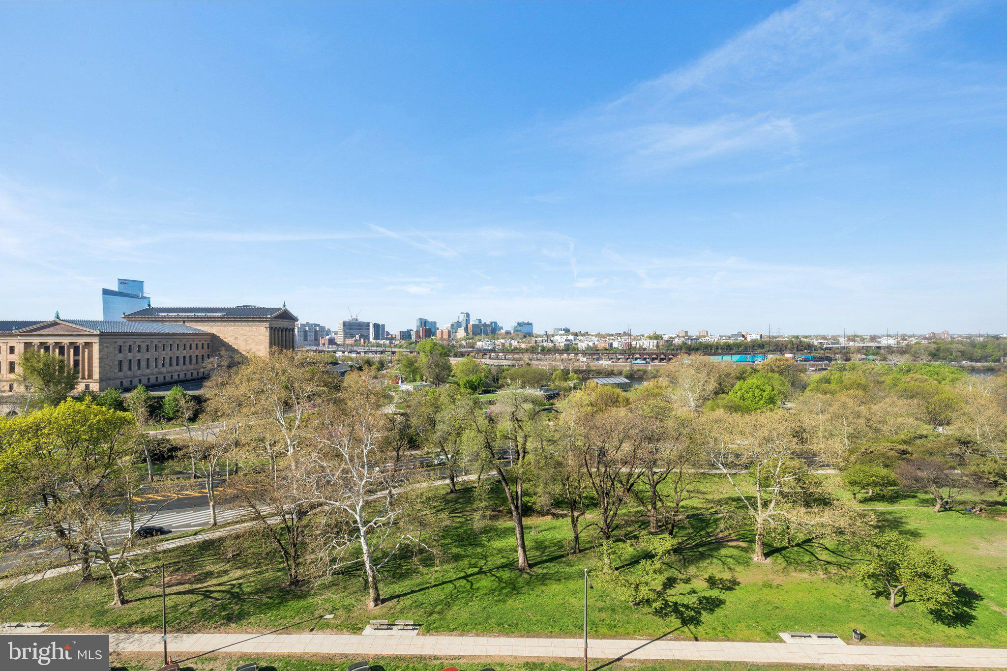 ART MUSEUM AREA - Residential