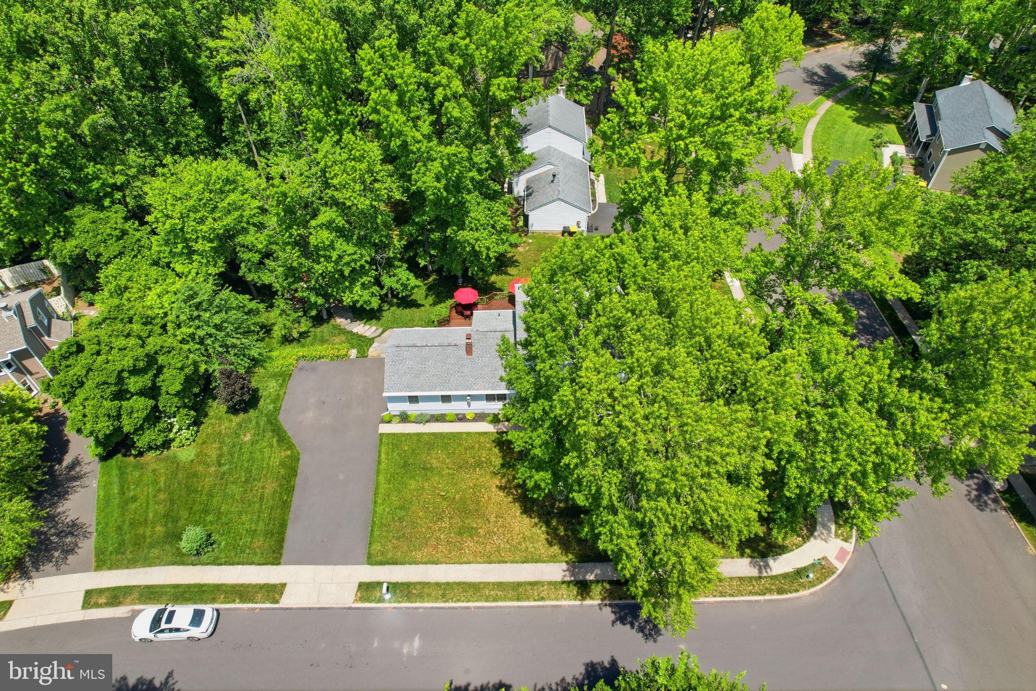 OXFORD GLEN - Residential